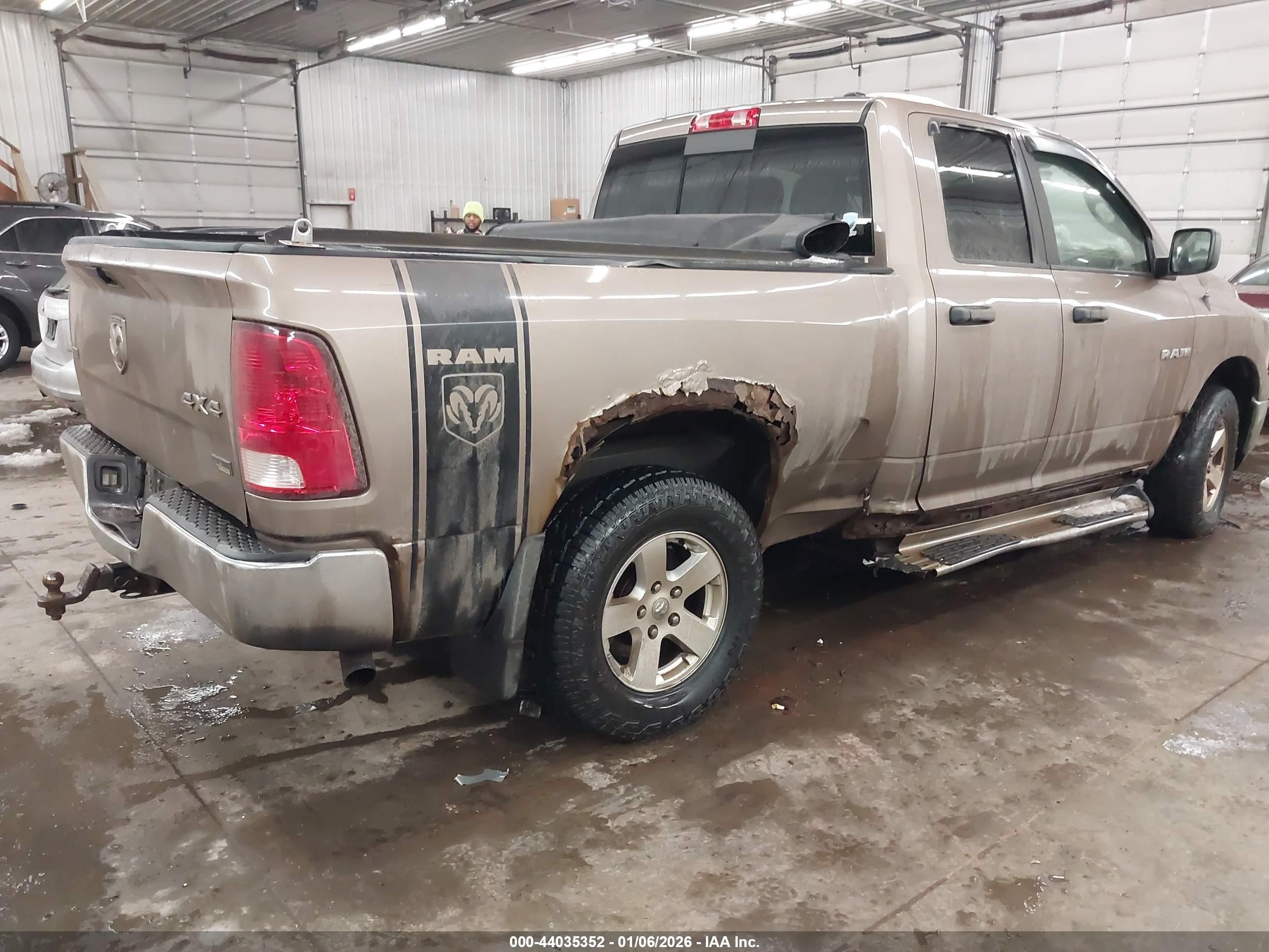 DODGE RAM image 4
