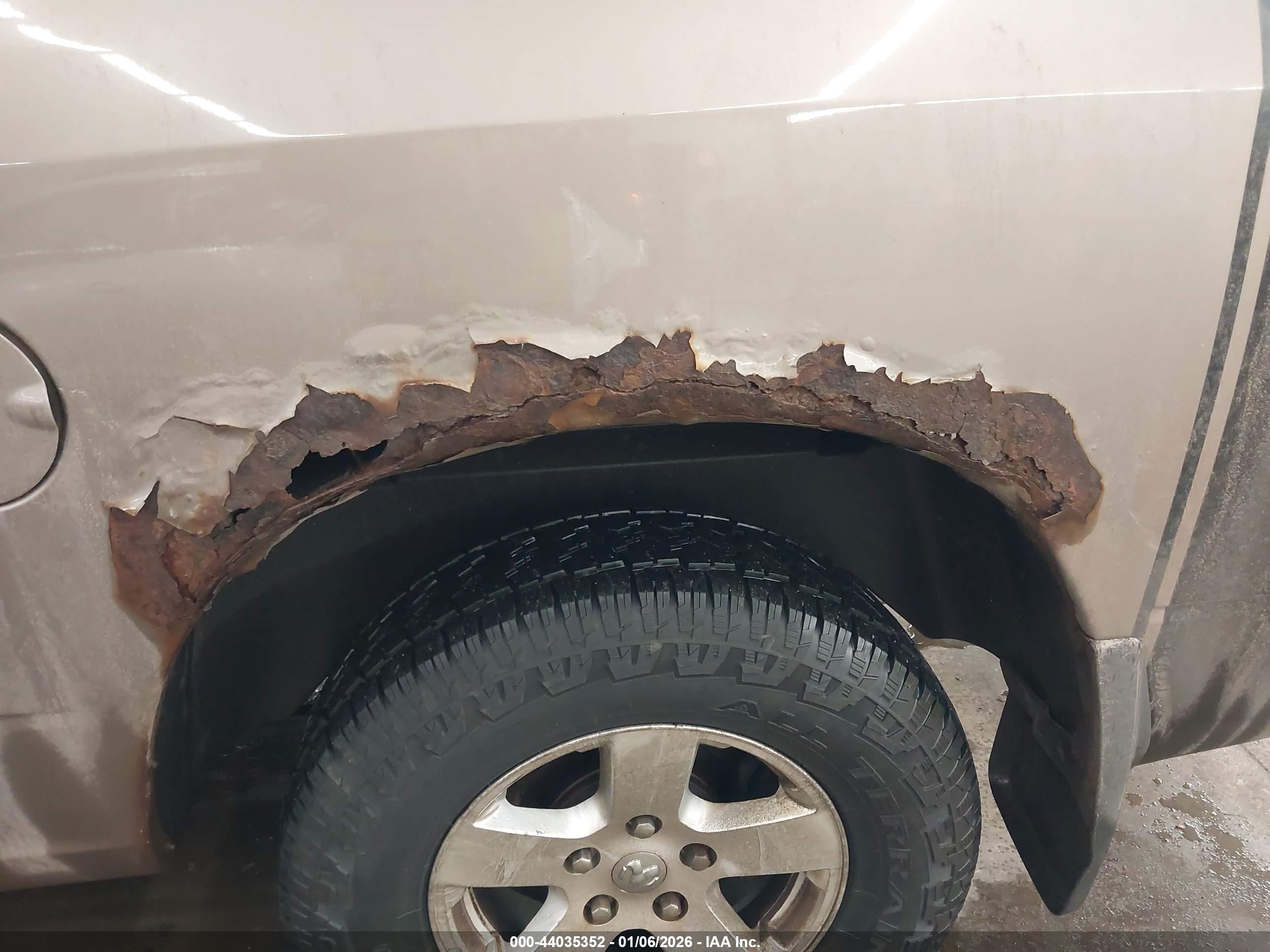 DODGE RAM image 6