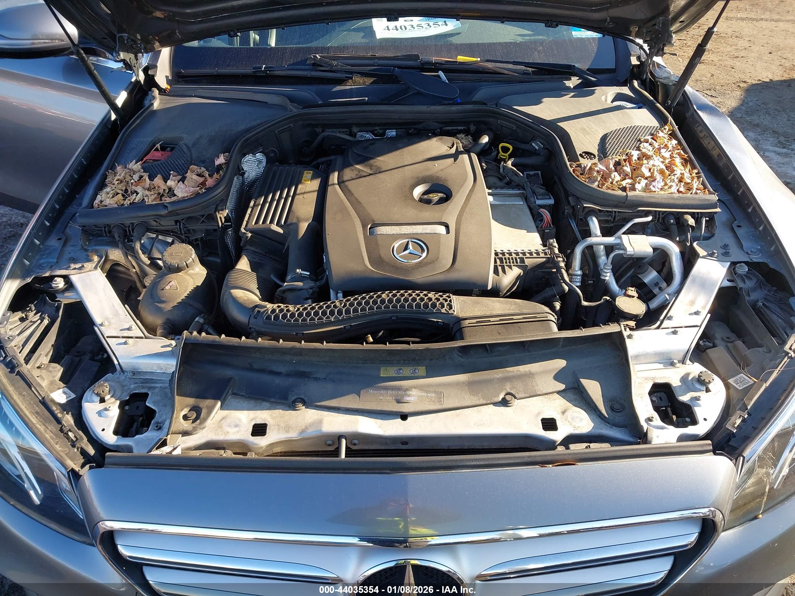 MERCEDES-BENZ E image 10