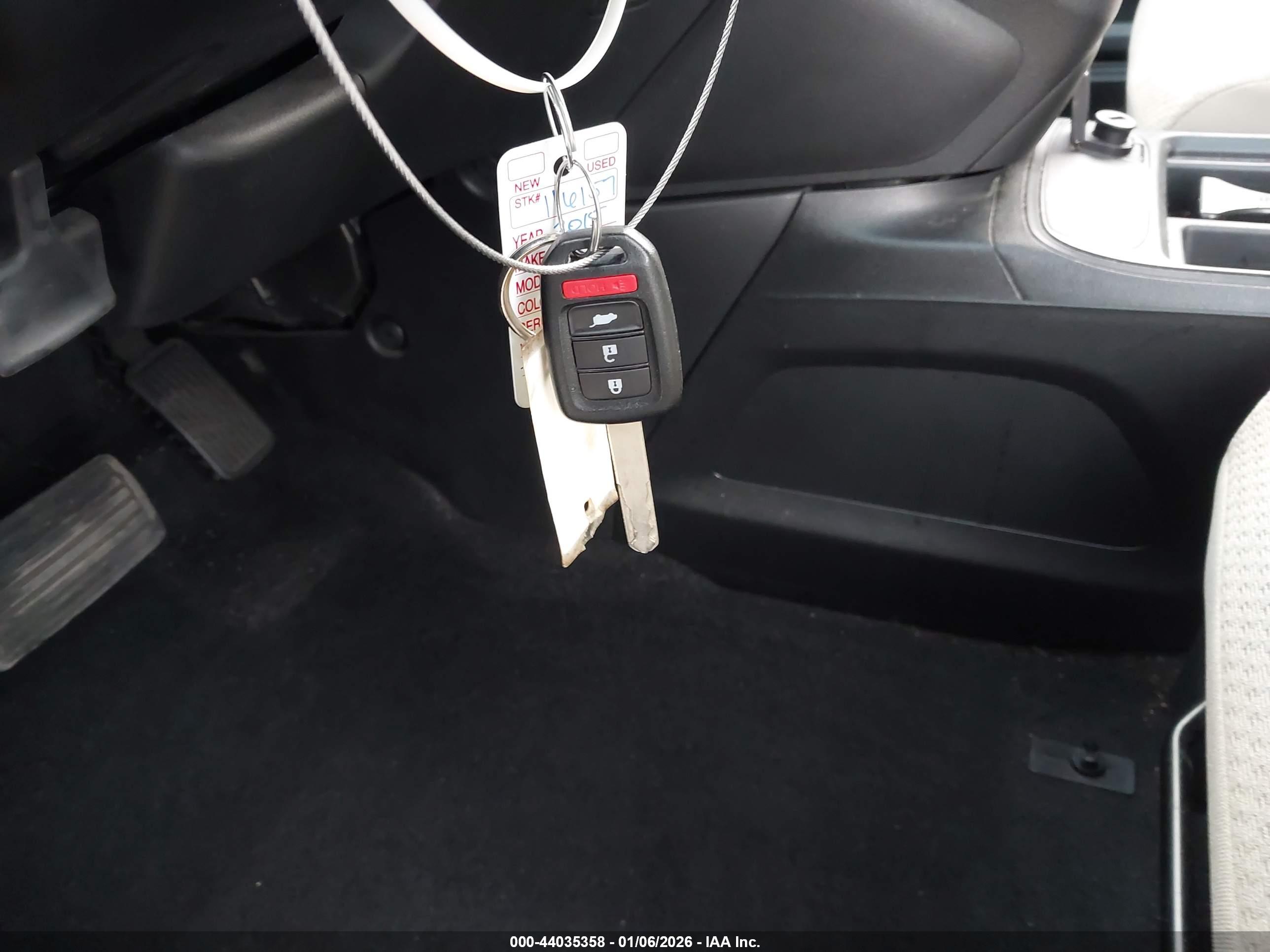 HONDA CR-V image 11