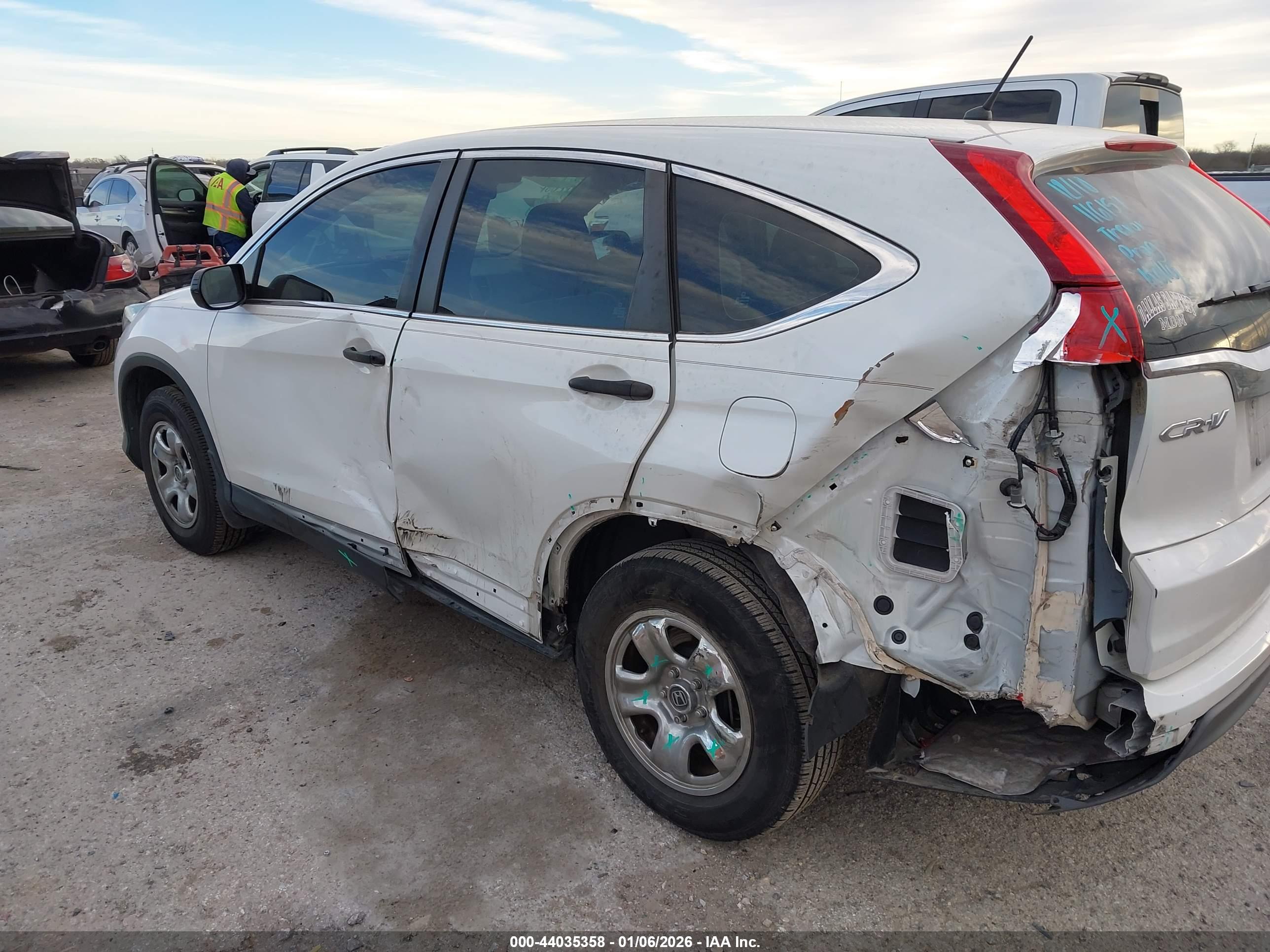 HONDA CR-V image 6