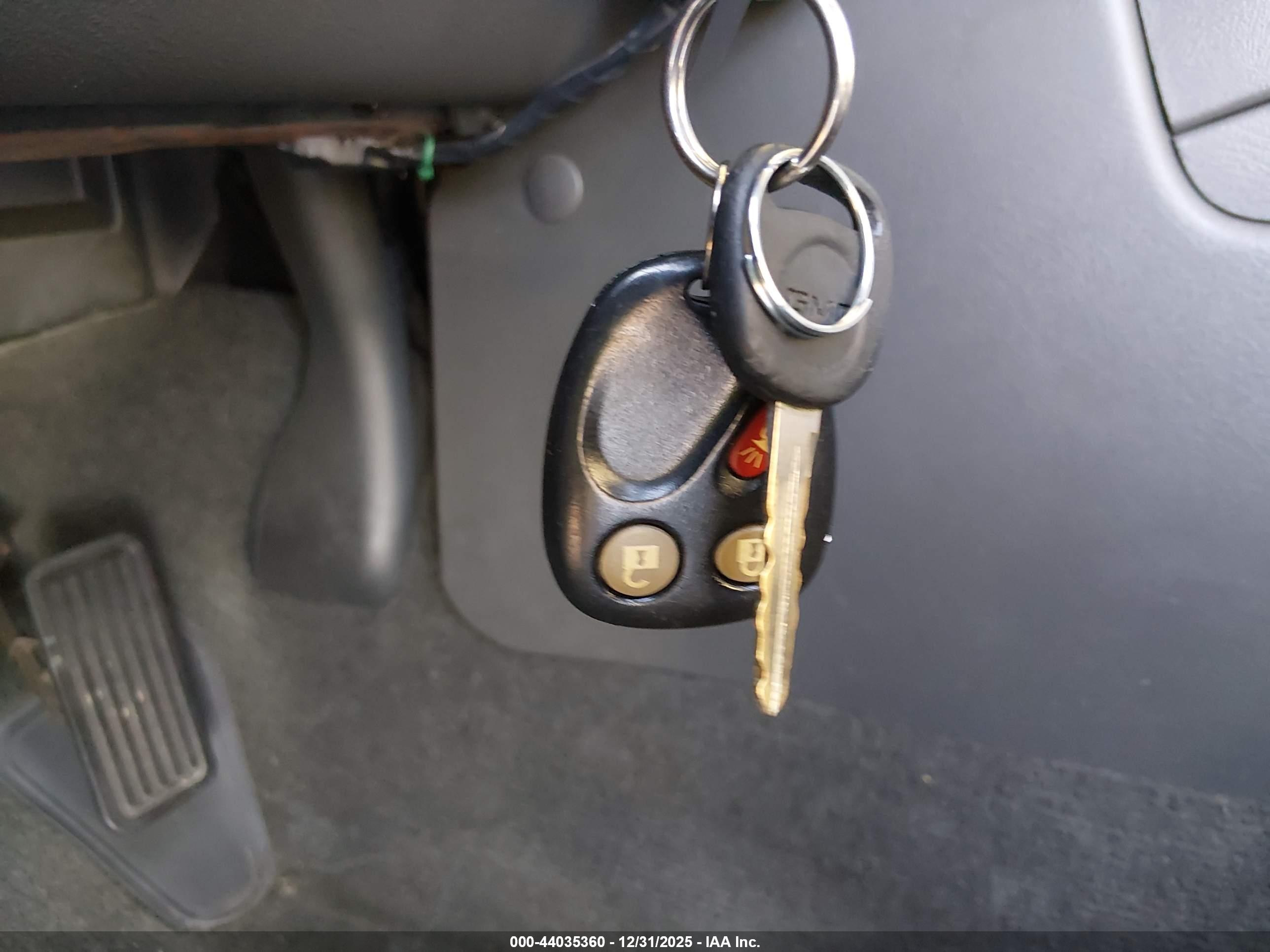 GMC SIERRA image 11