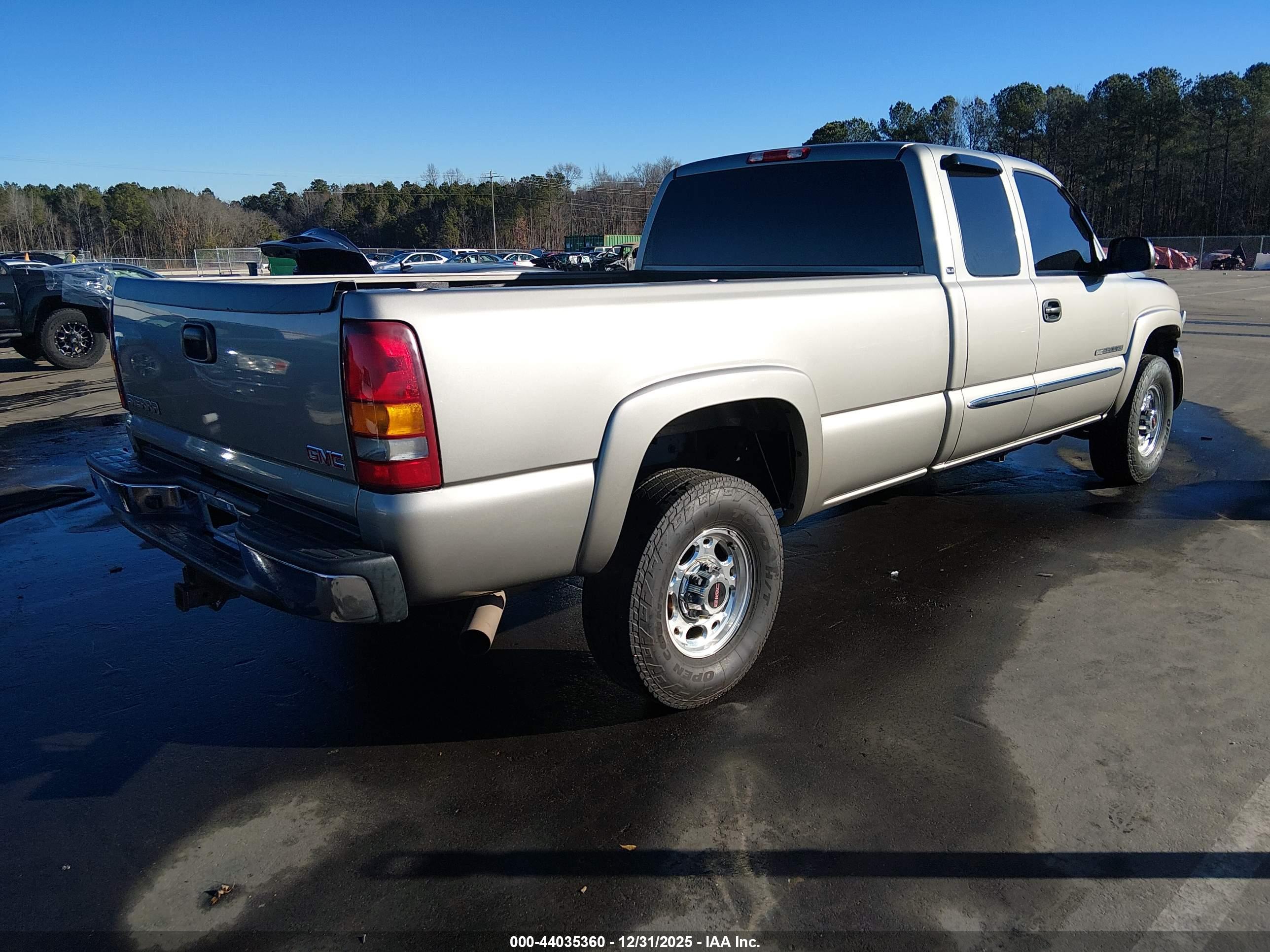 GMC SIERRA image 4