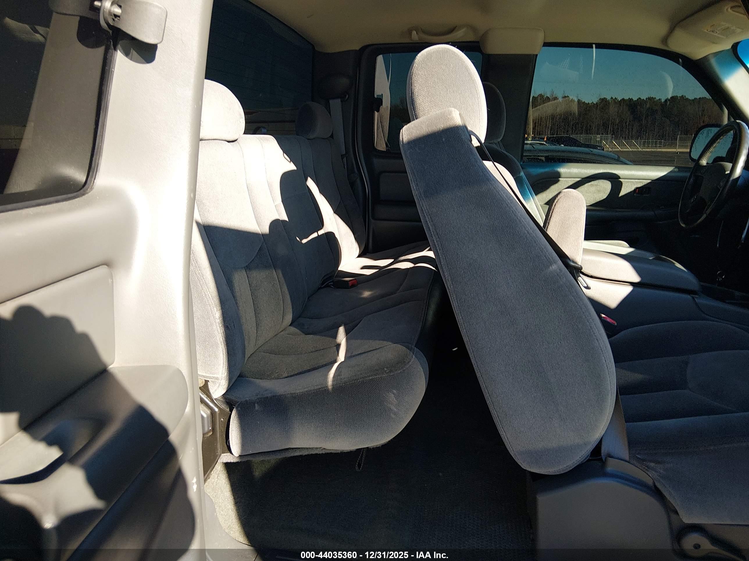 GMC SIERRA image 8