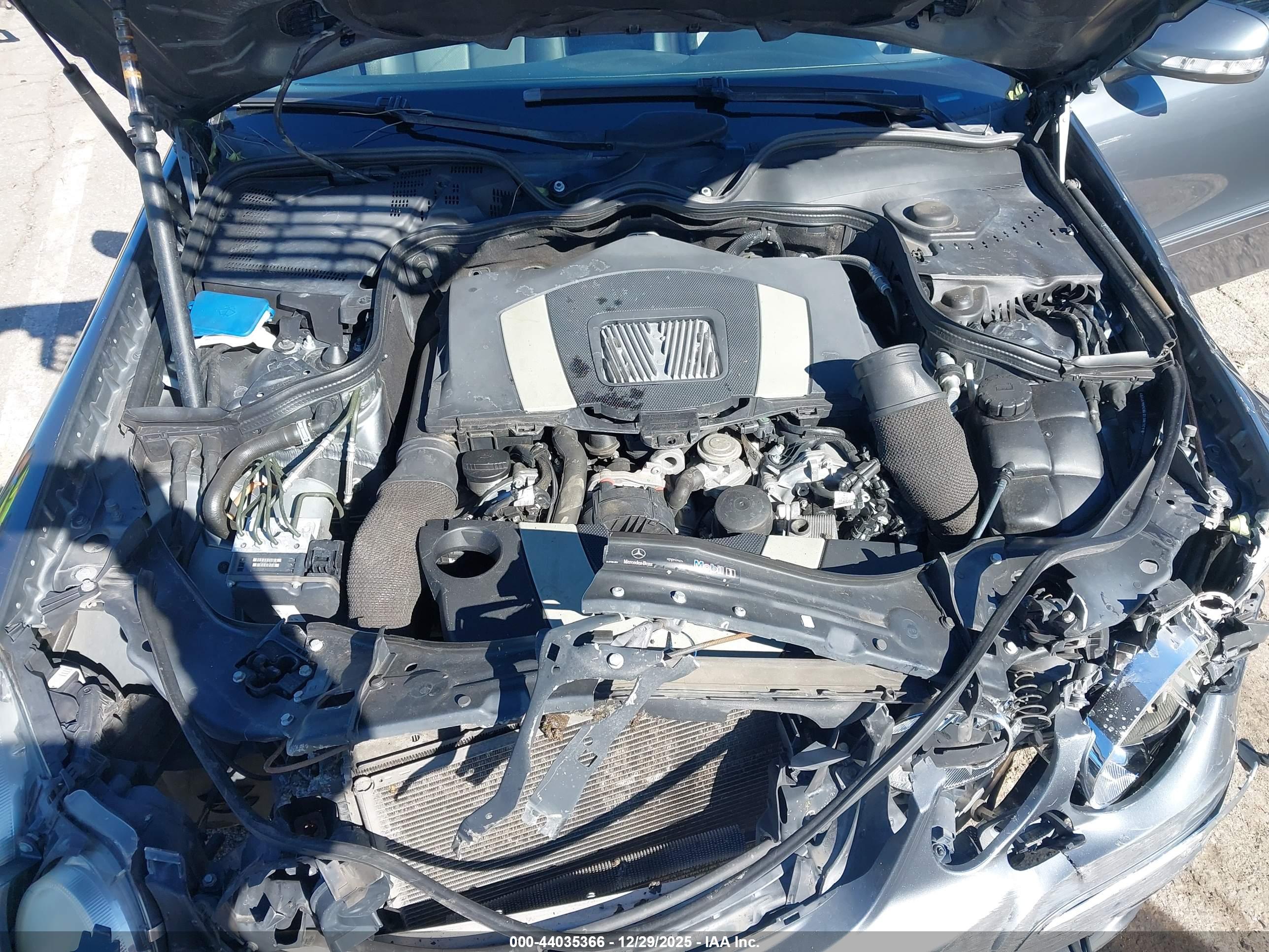 MERCEDES-BENZ E image 10
