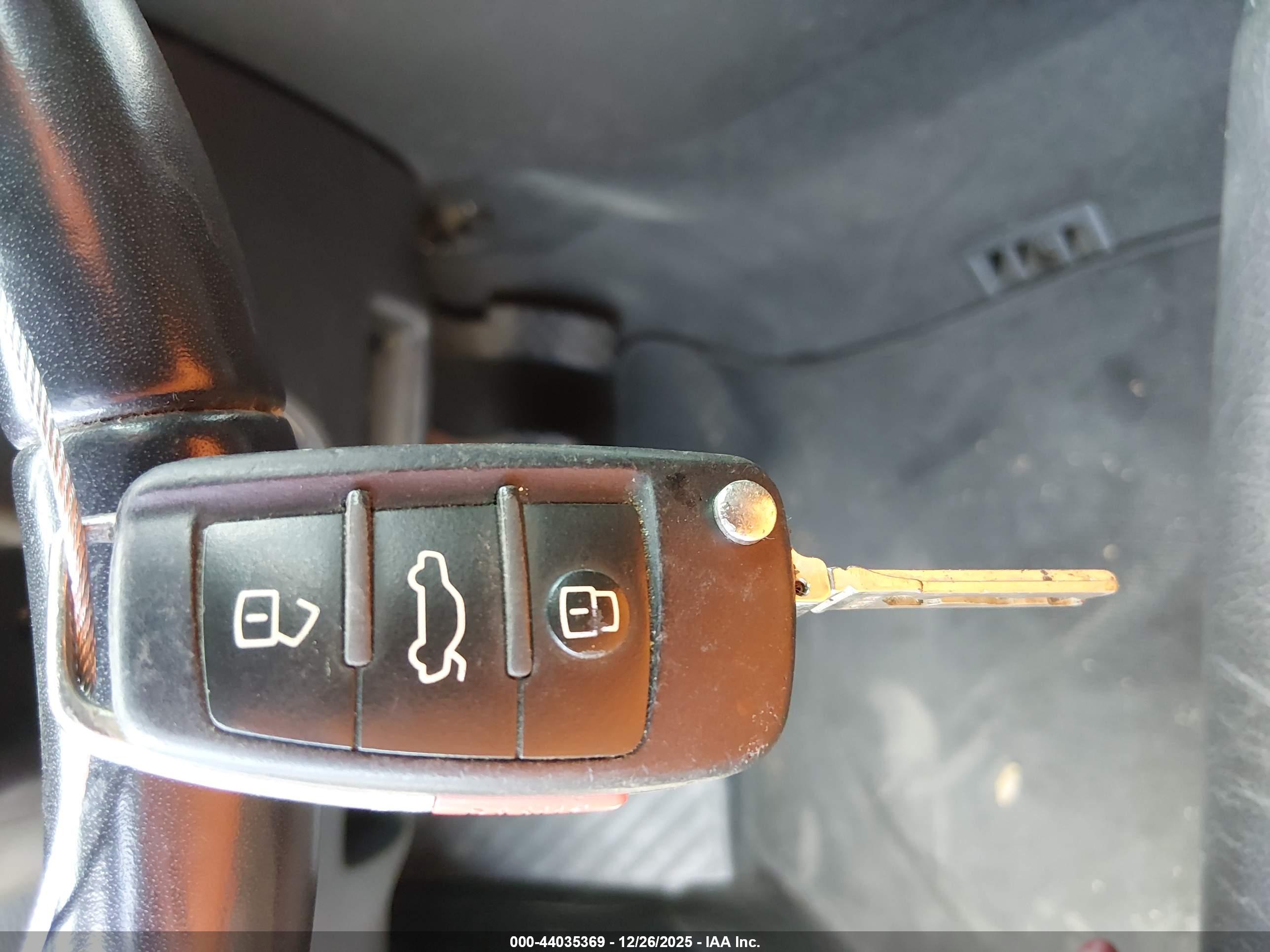 AUDI A4 image 11