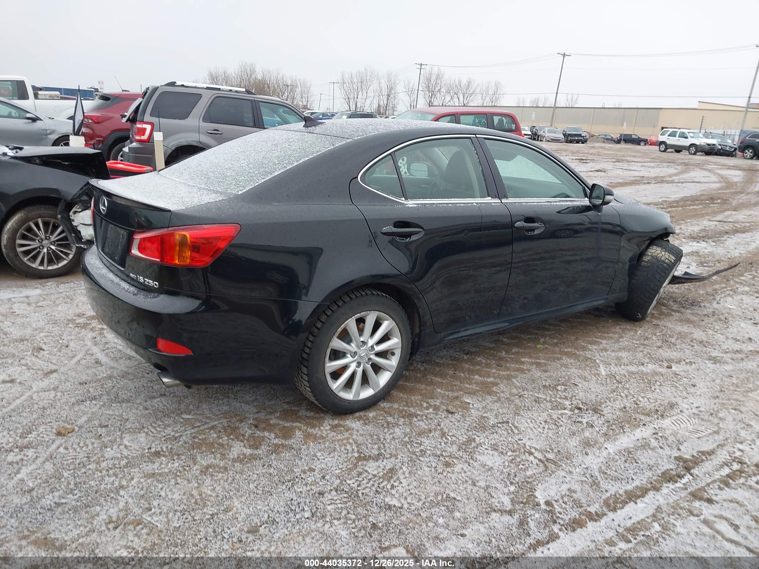 LEXUS IS image 4