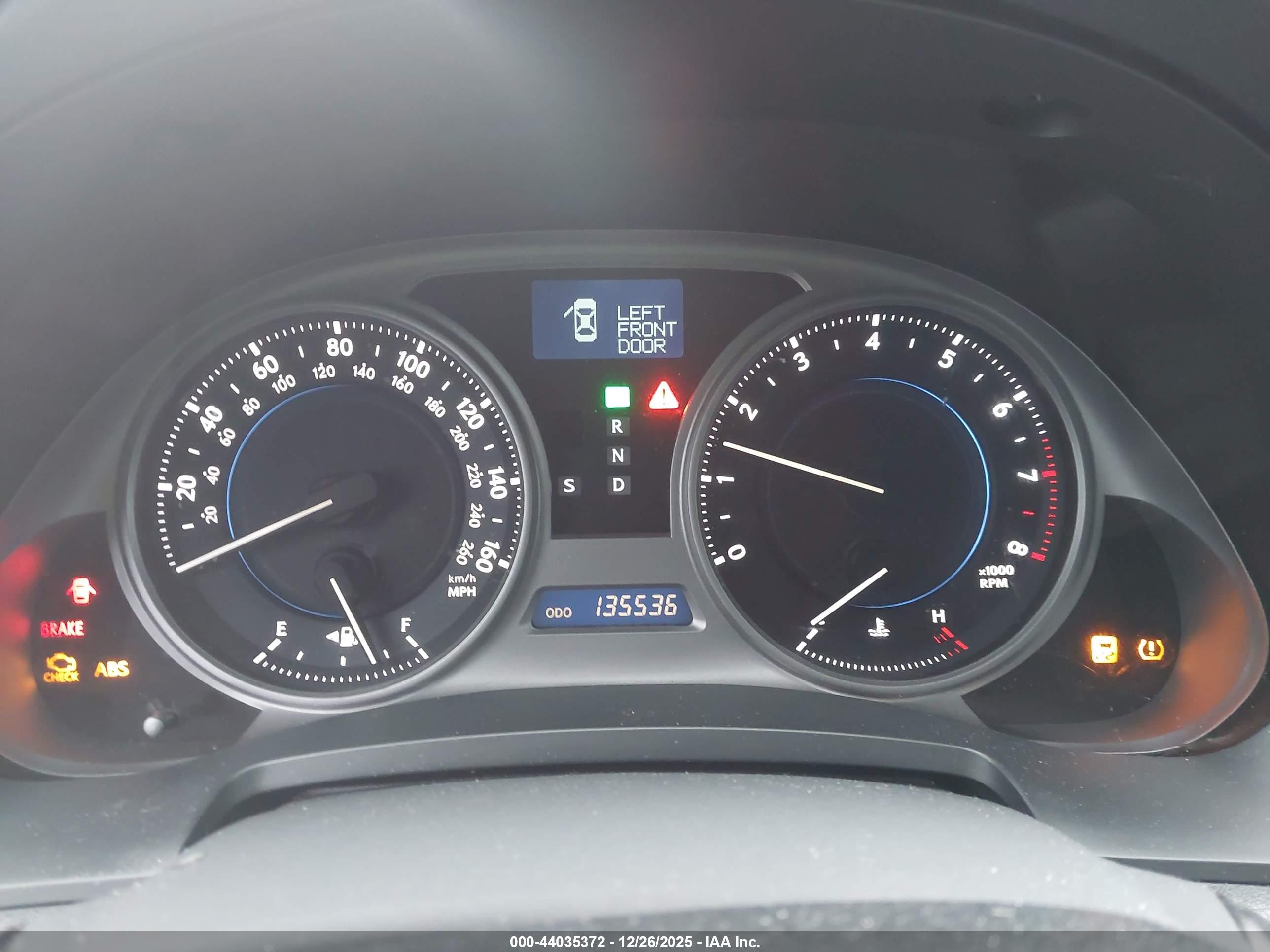 LEXUS IS image 7