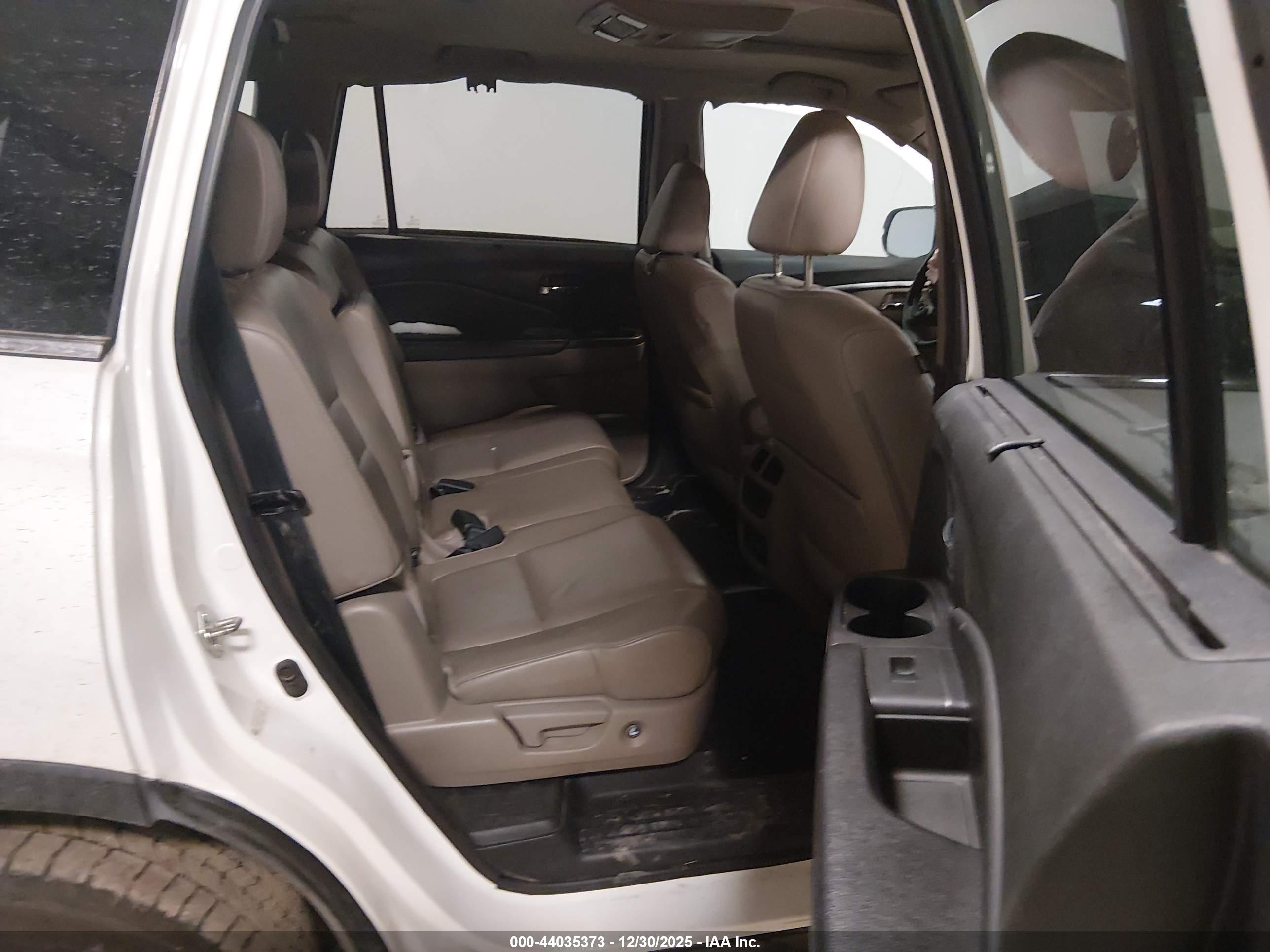 HONDA PILOT image 8