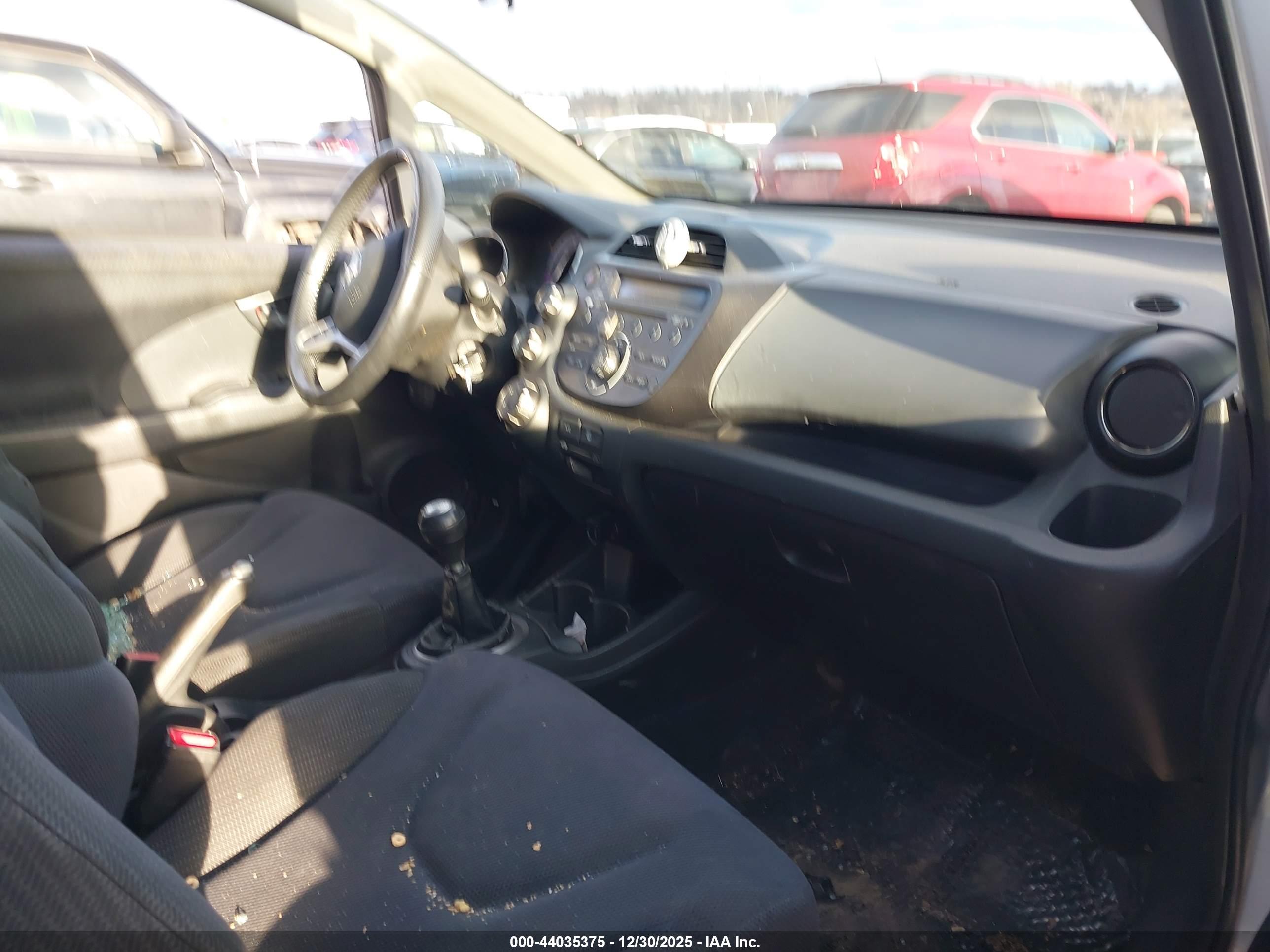 HONDA FIT image 5