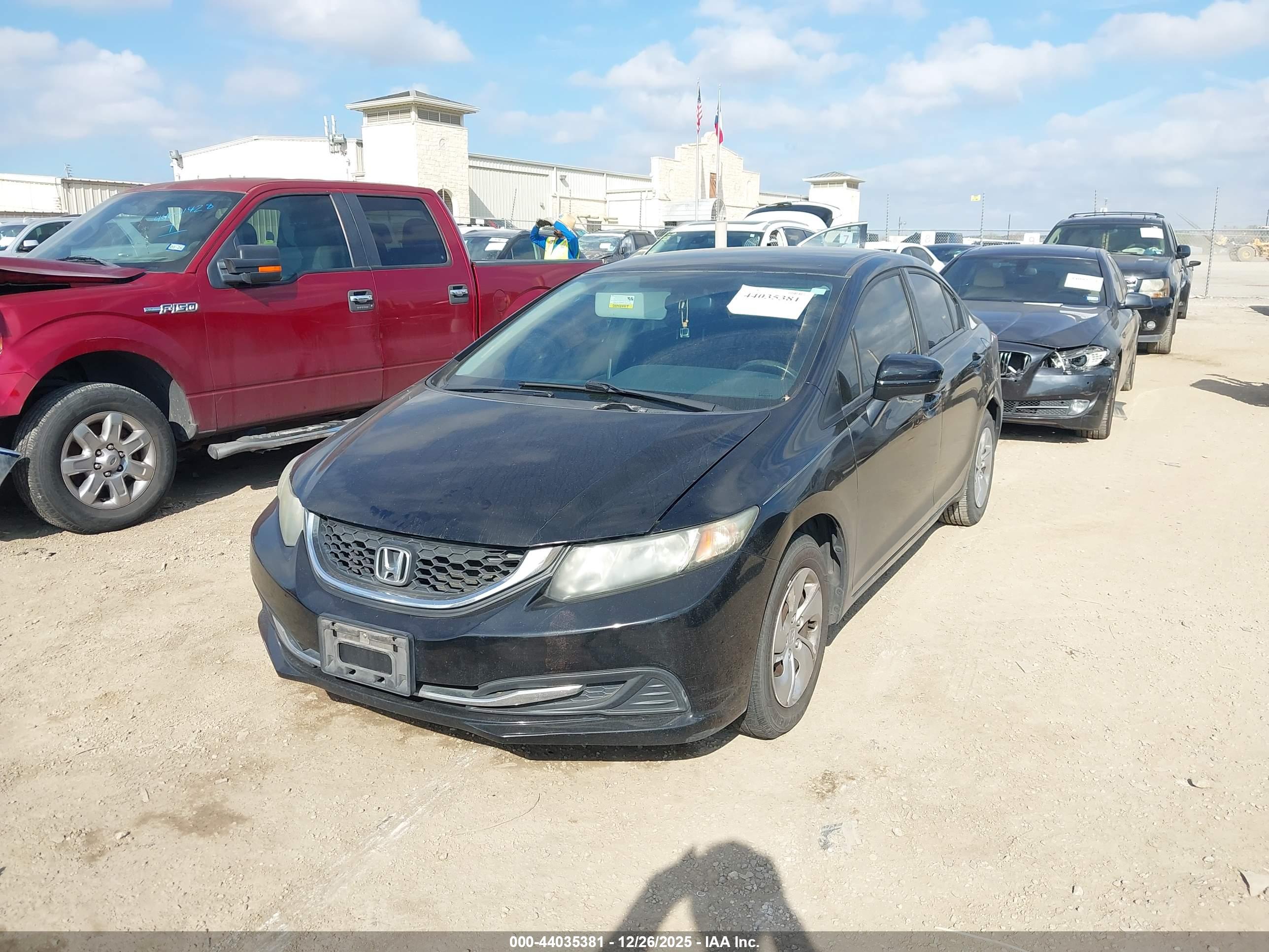 HONDA CIVIC image 2