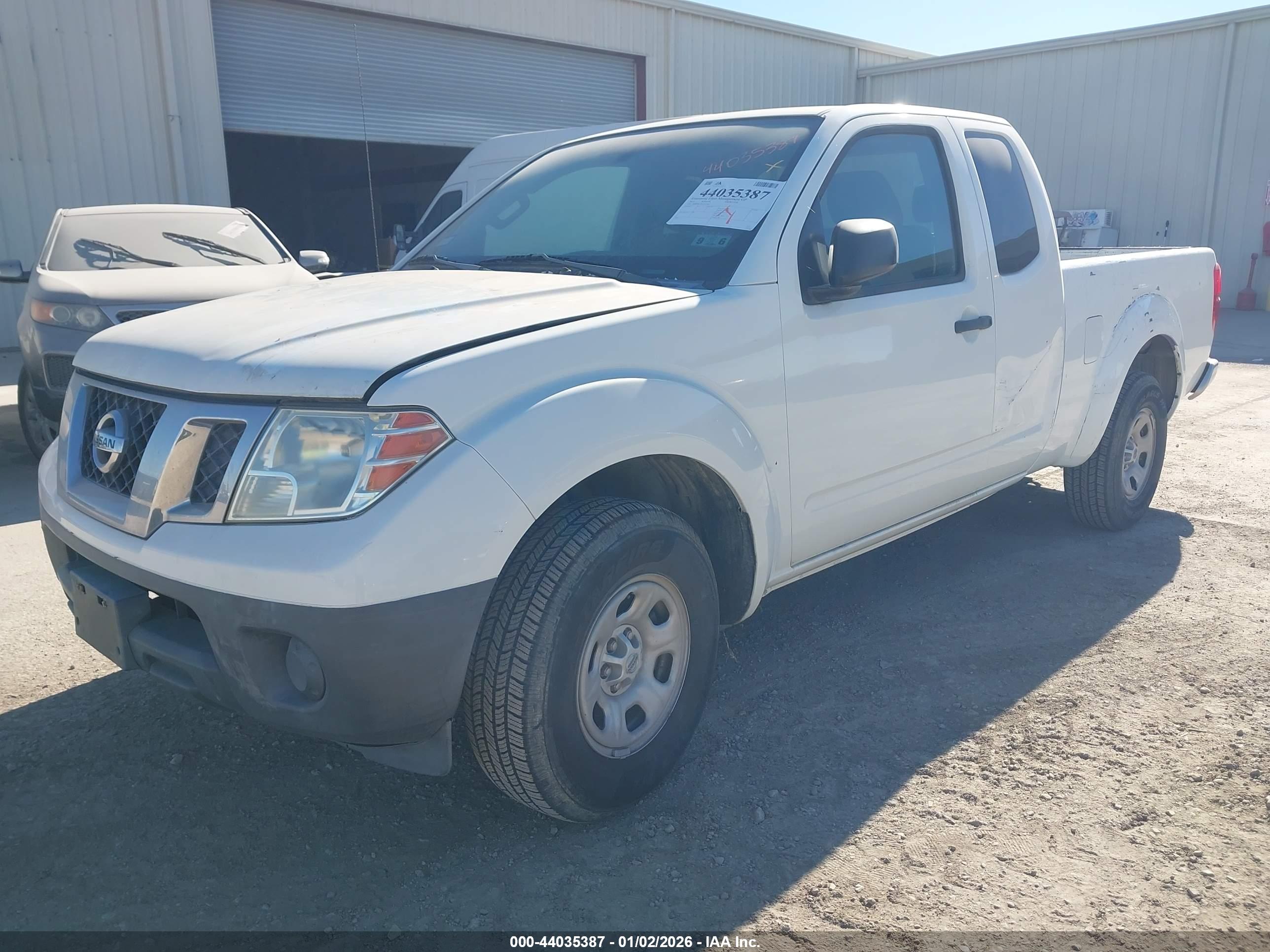NISSAN FRONTIER image 2