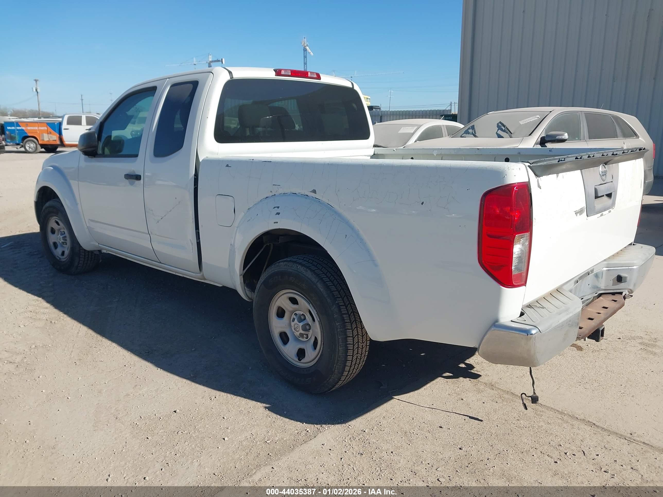 NISSAN FRONTIER image 3