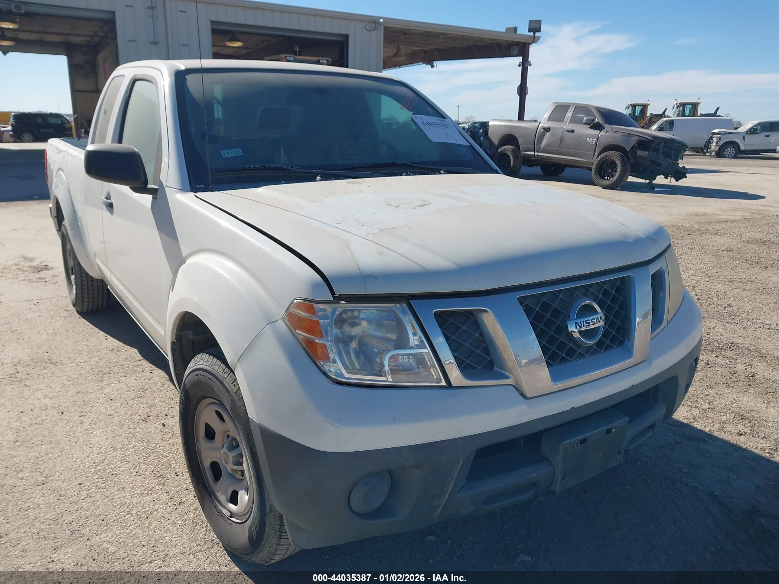 NISSAN FRONTIER image 6