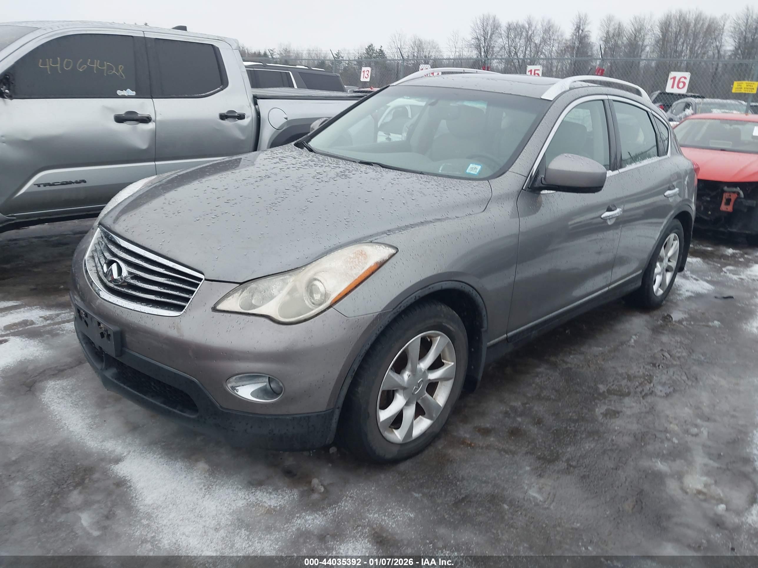INFINITI EX35 image 2