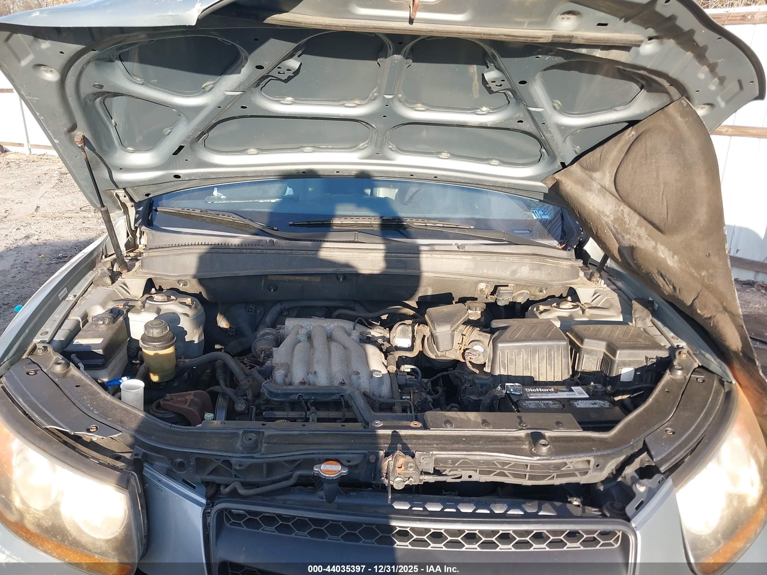 HYUNDAI SANTA image 10