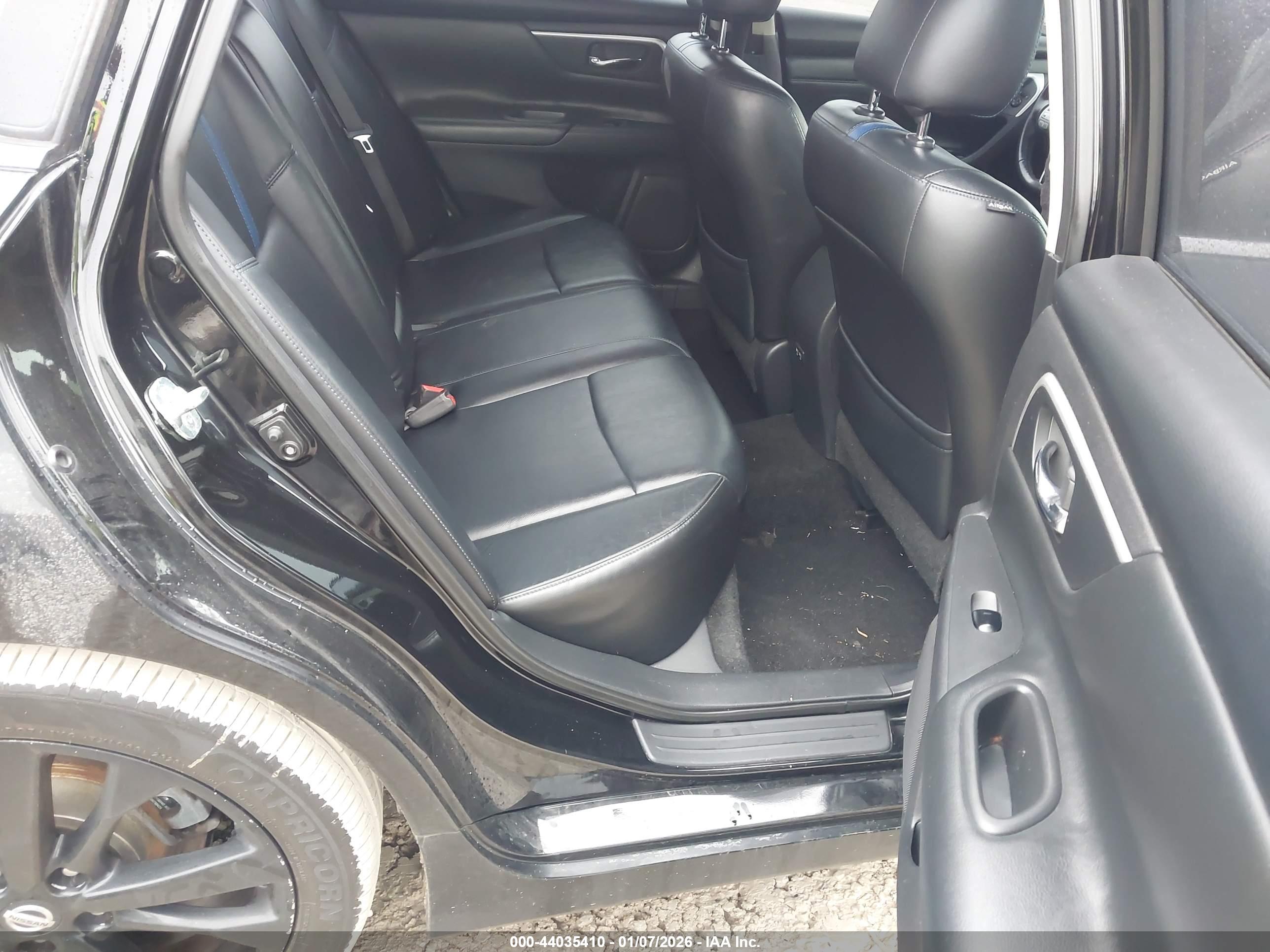NISSAN ALTIMA image 8