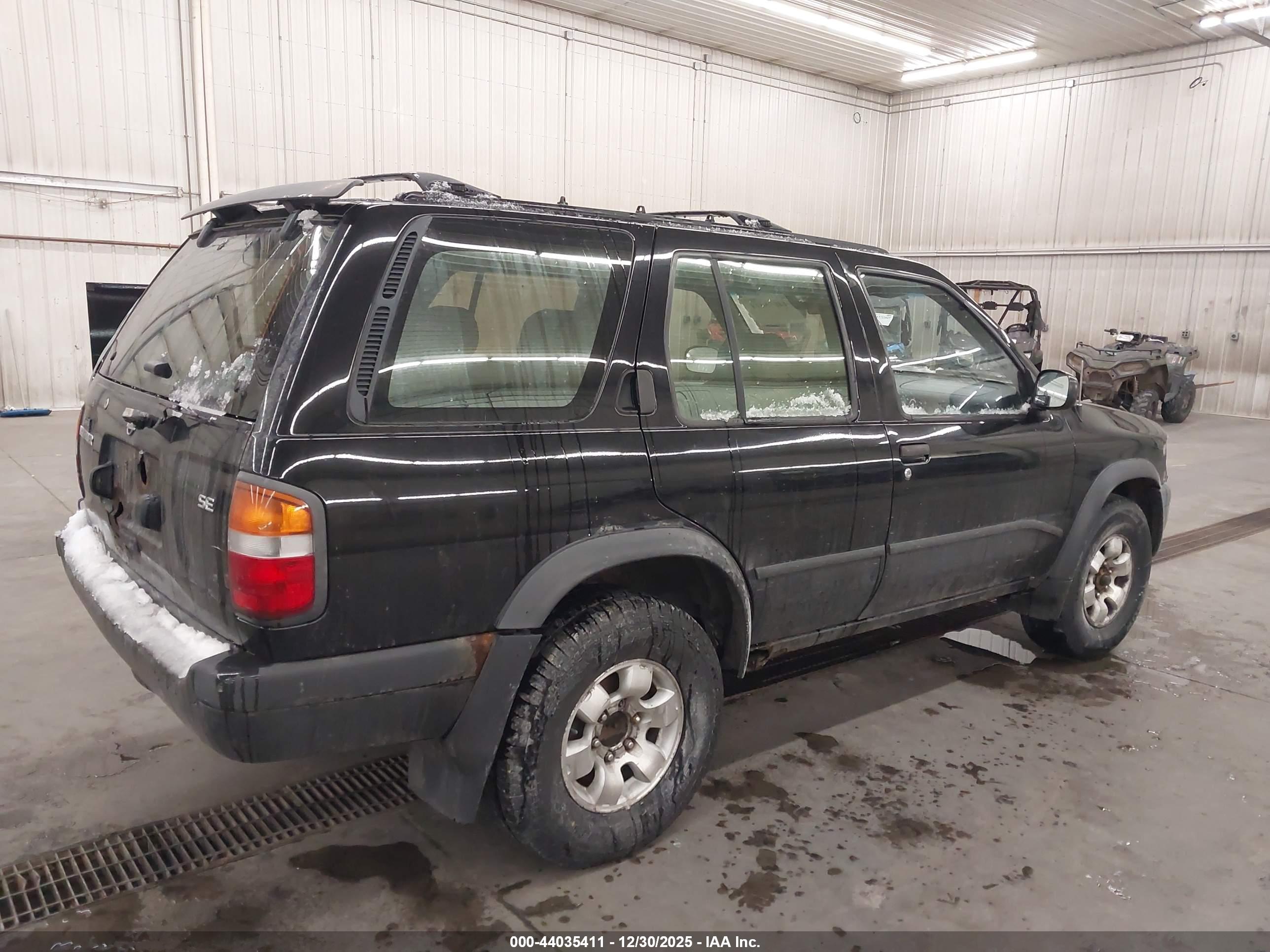 NISSAN PATHFINDER image 4