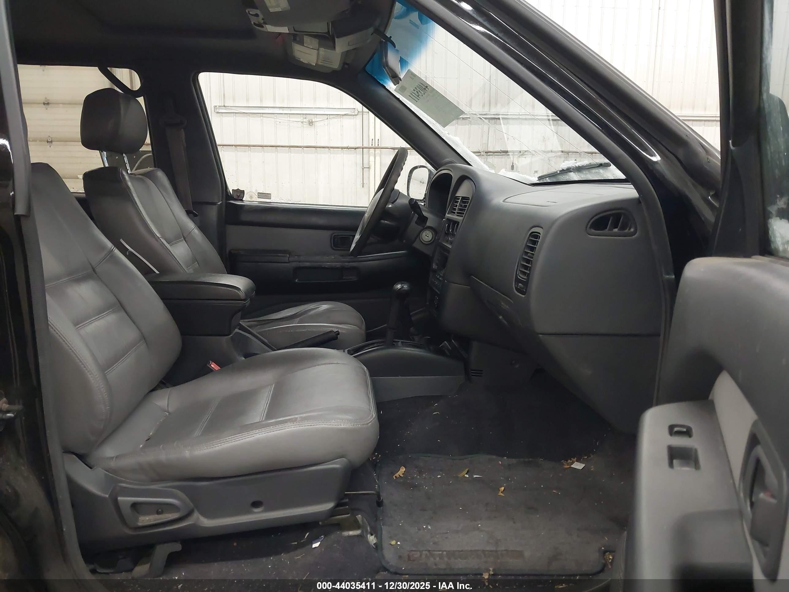 NISSAN PATHFINDER image 5