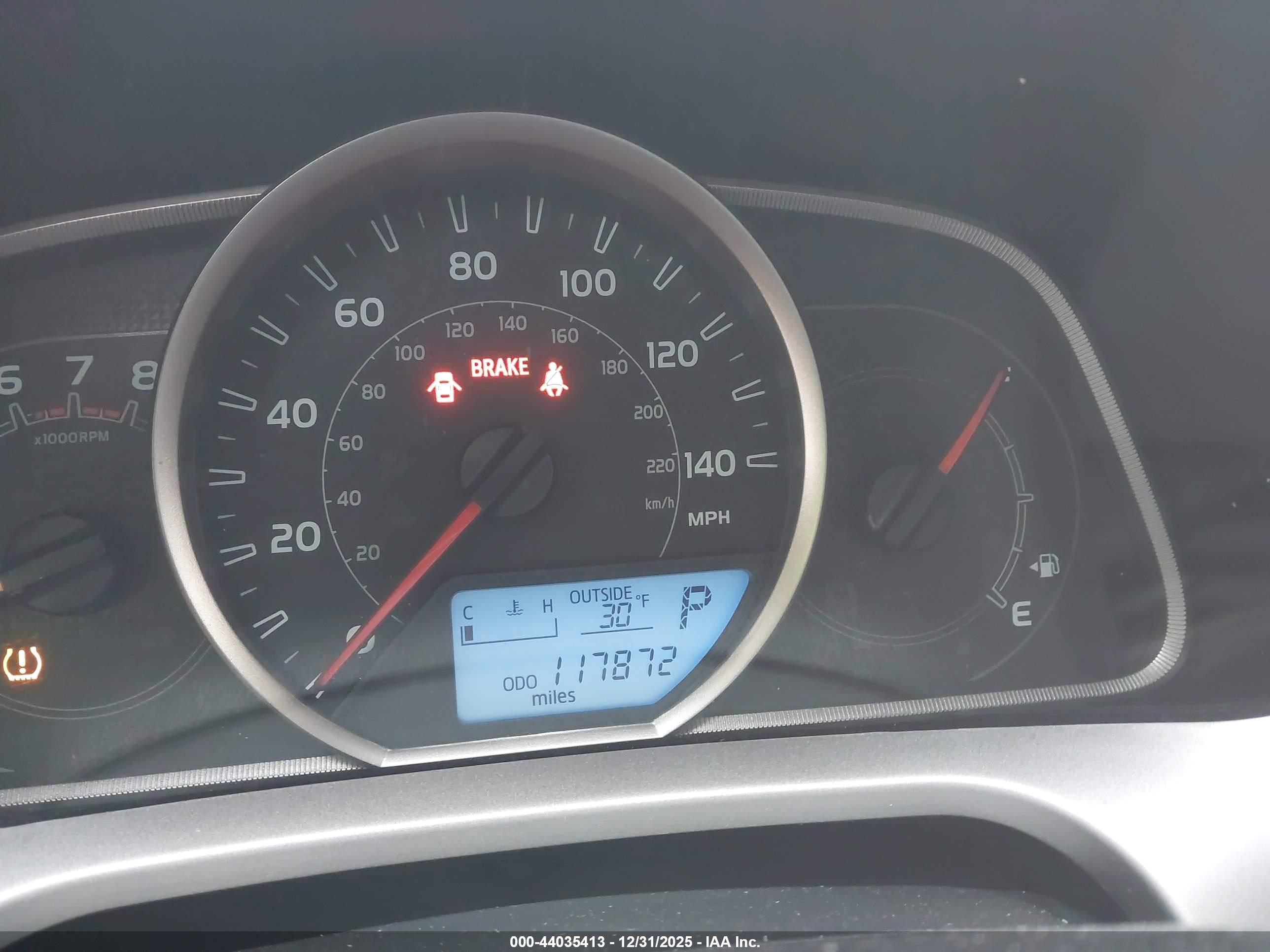 TOYOTA RAV4 image 7