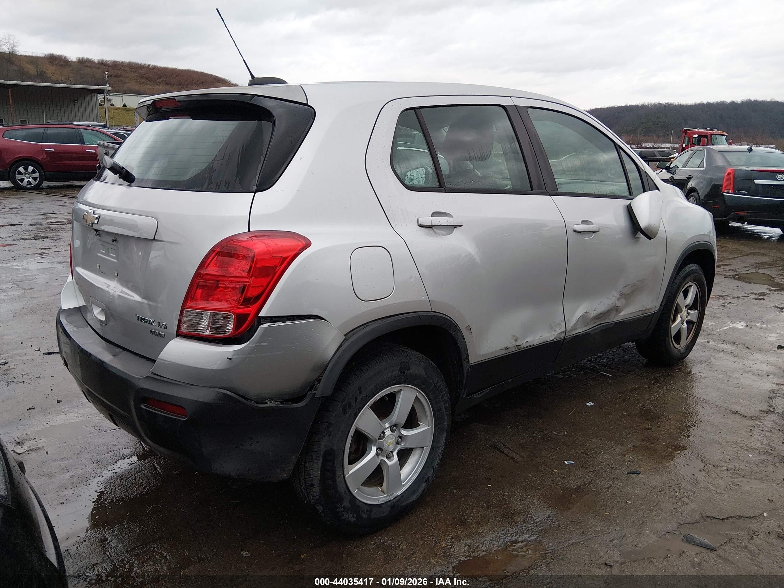 CHEVROLET TRAX image 4