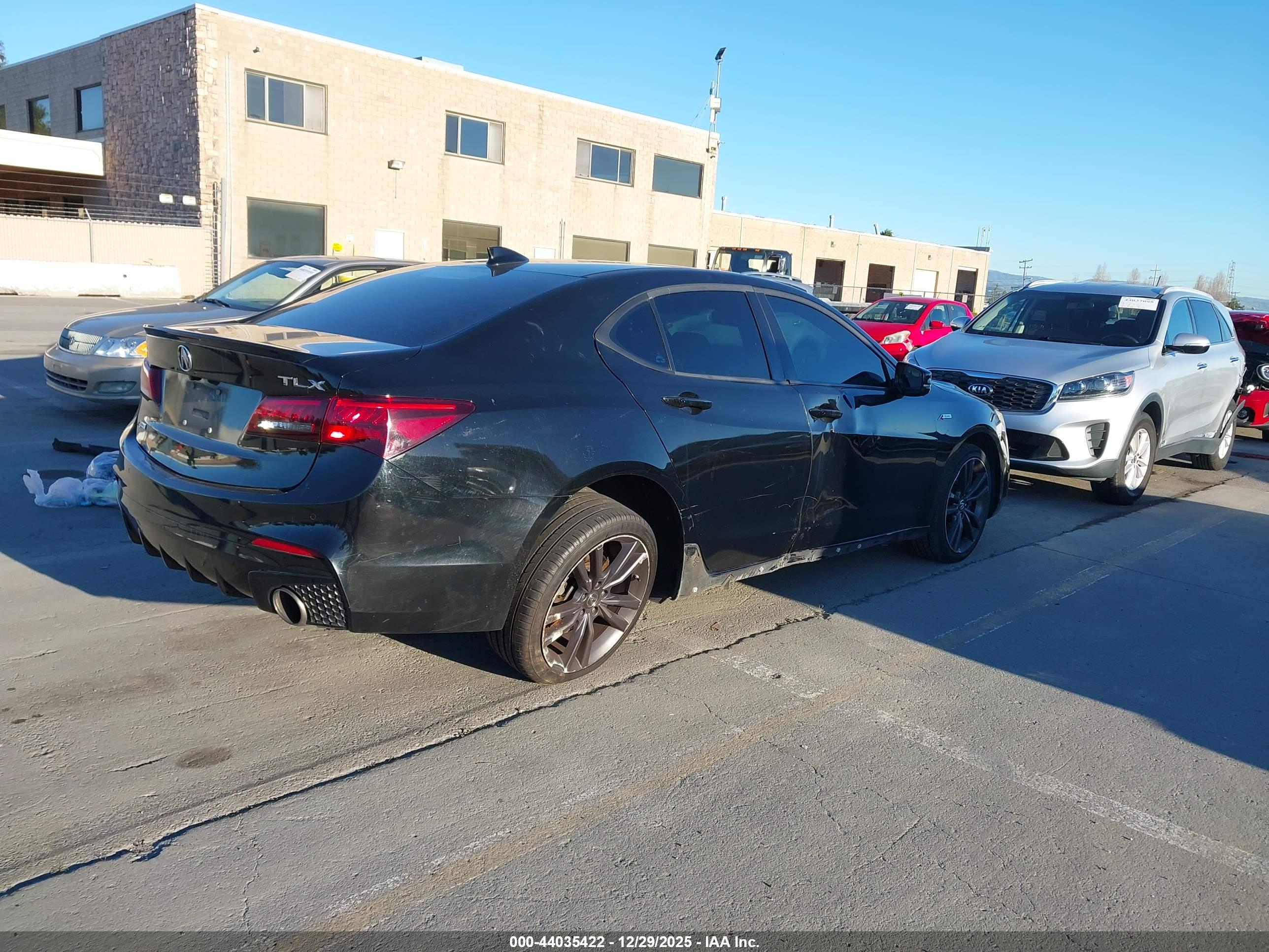 ACURA TLX image 4