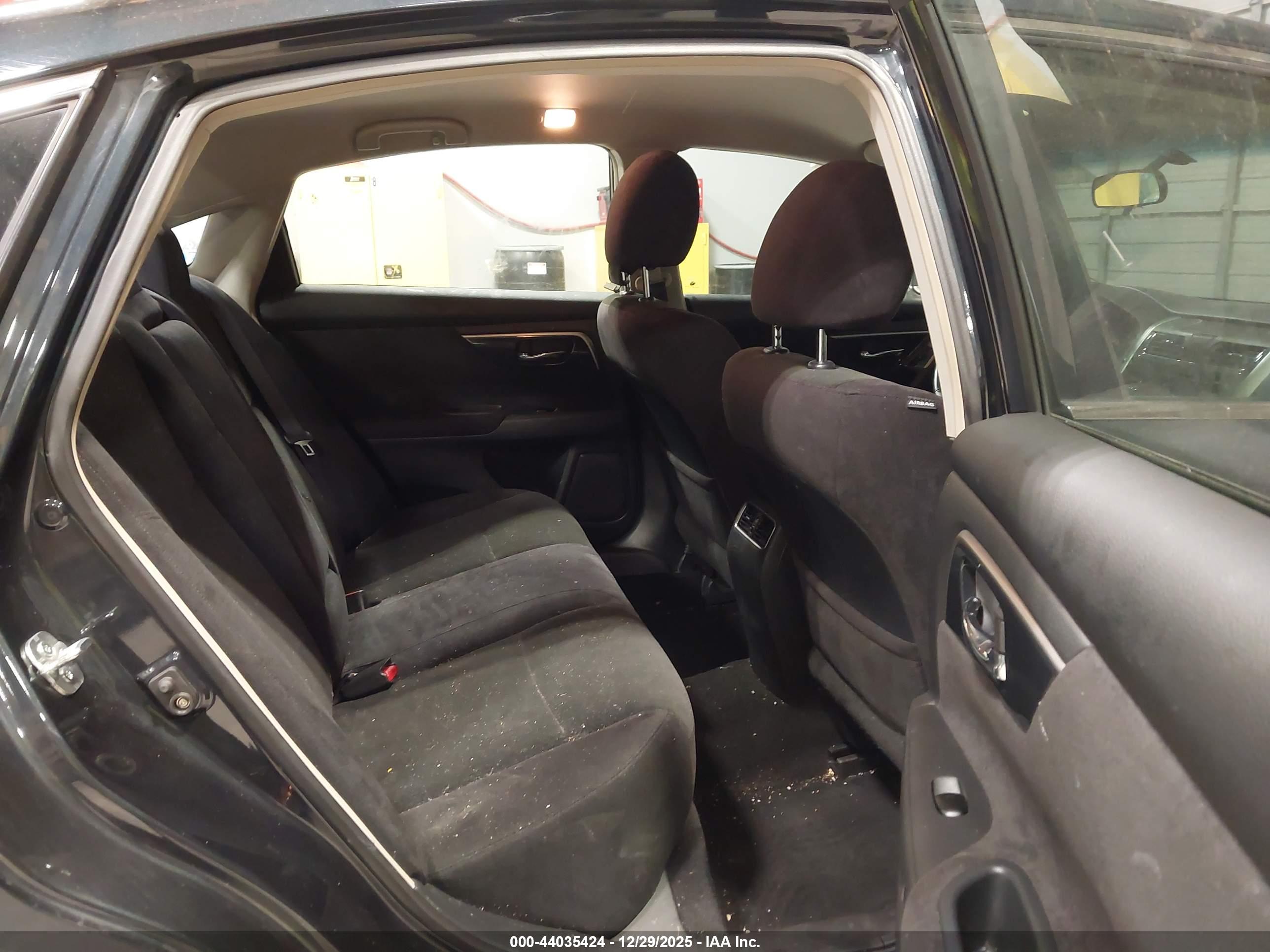 NISSAN ALTIMA image 8