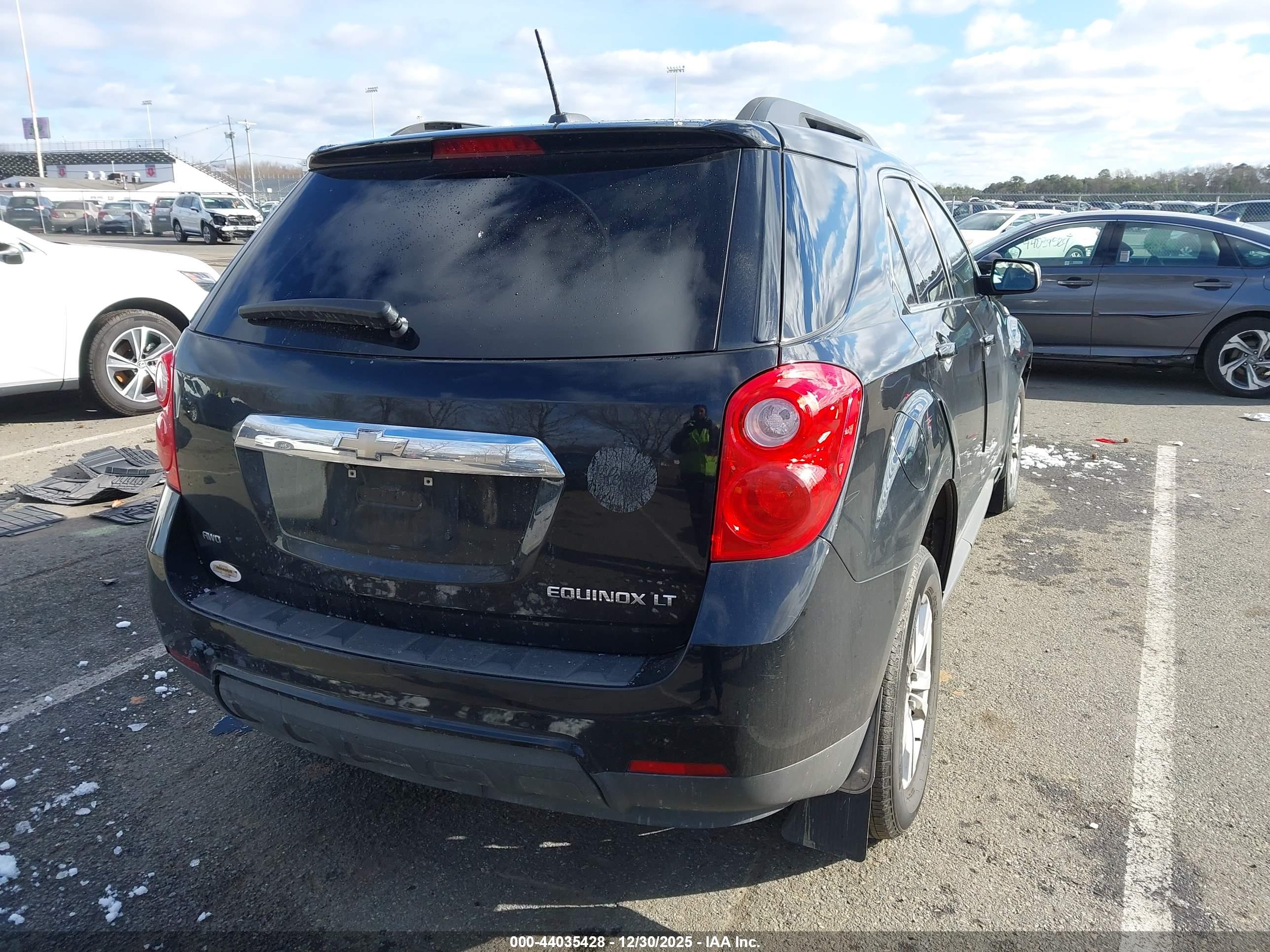 CHEVROLET EQUINOX image 4