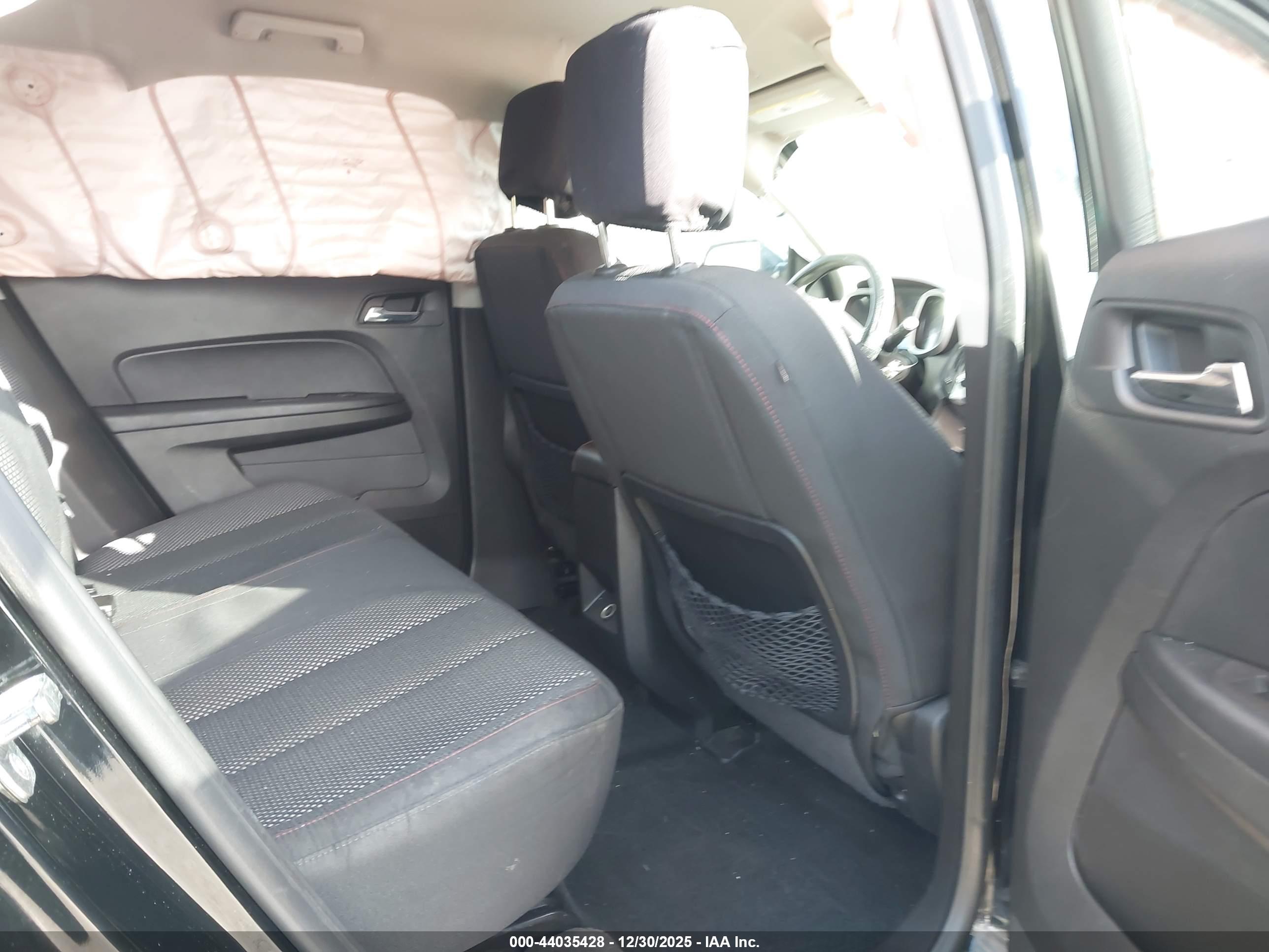 CHEVROLET EQUINOX image 8