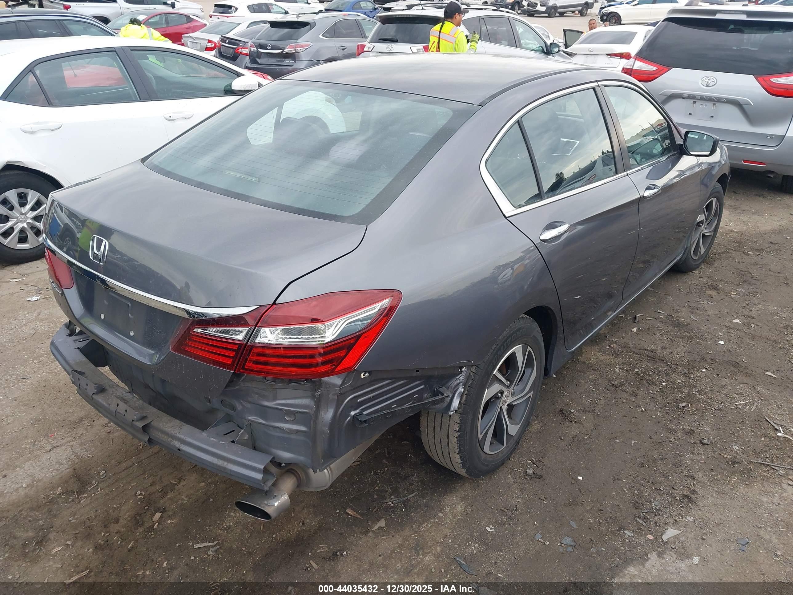 HONDA ACCORD image 4