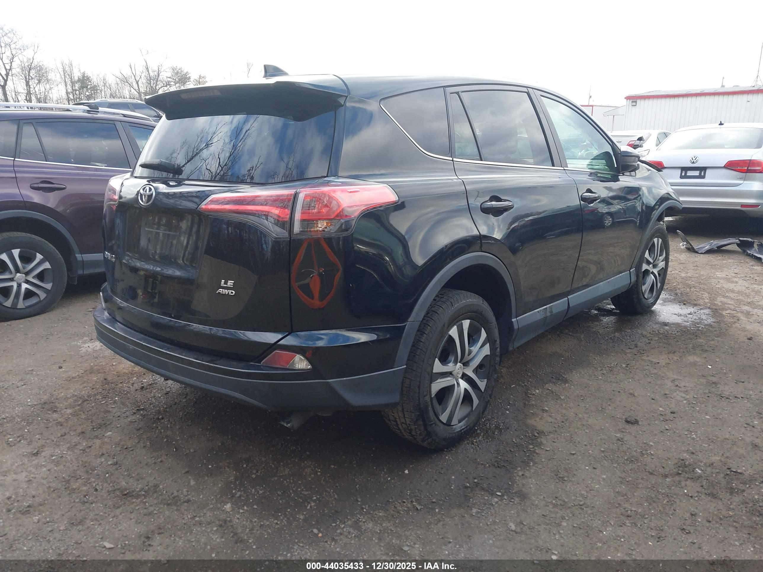 TOYOTA RAV4 image 4