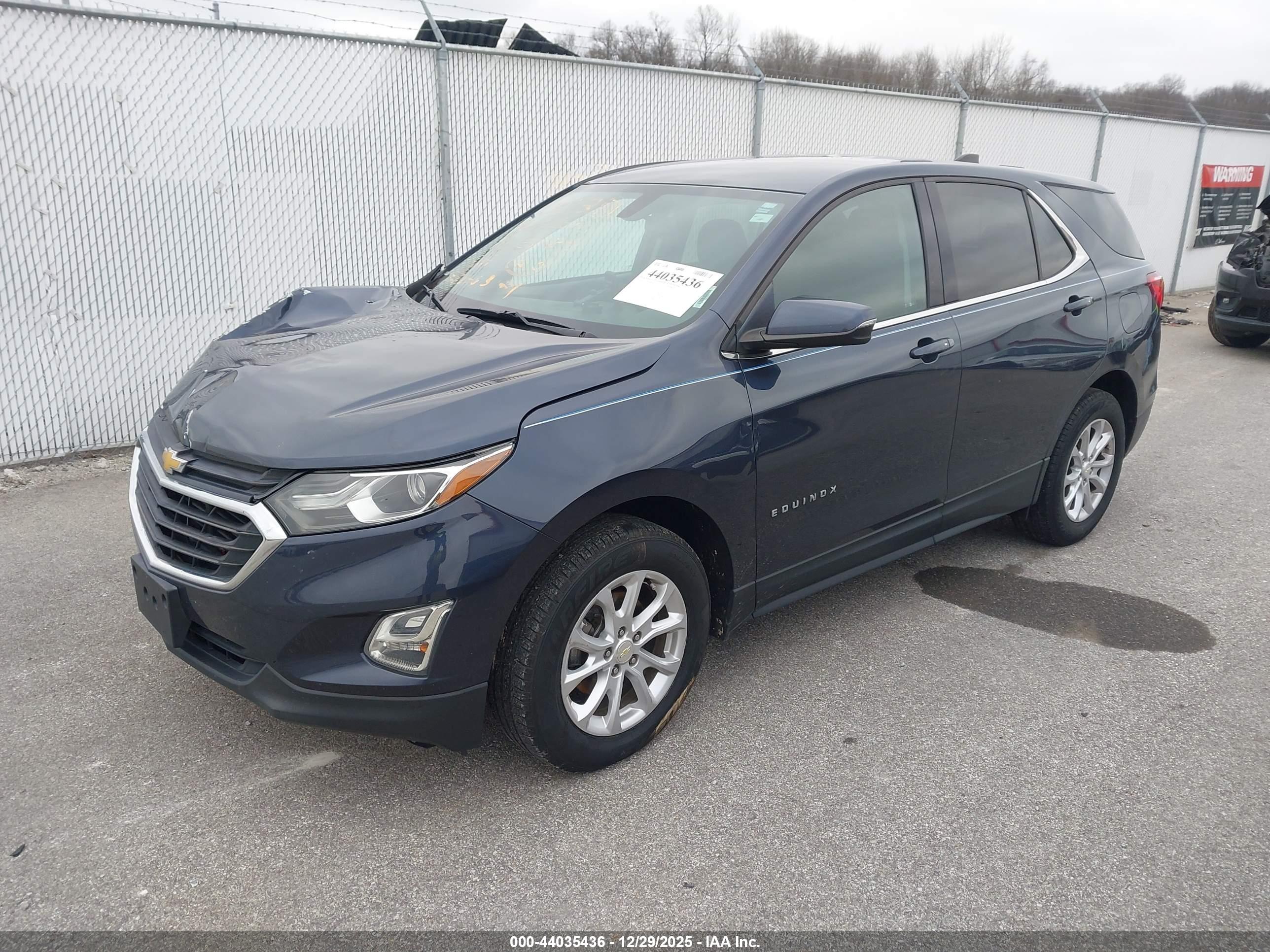 CHEVROLET EQUINOX image 2