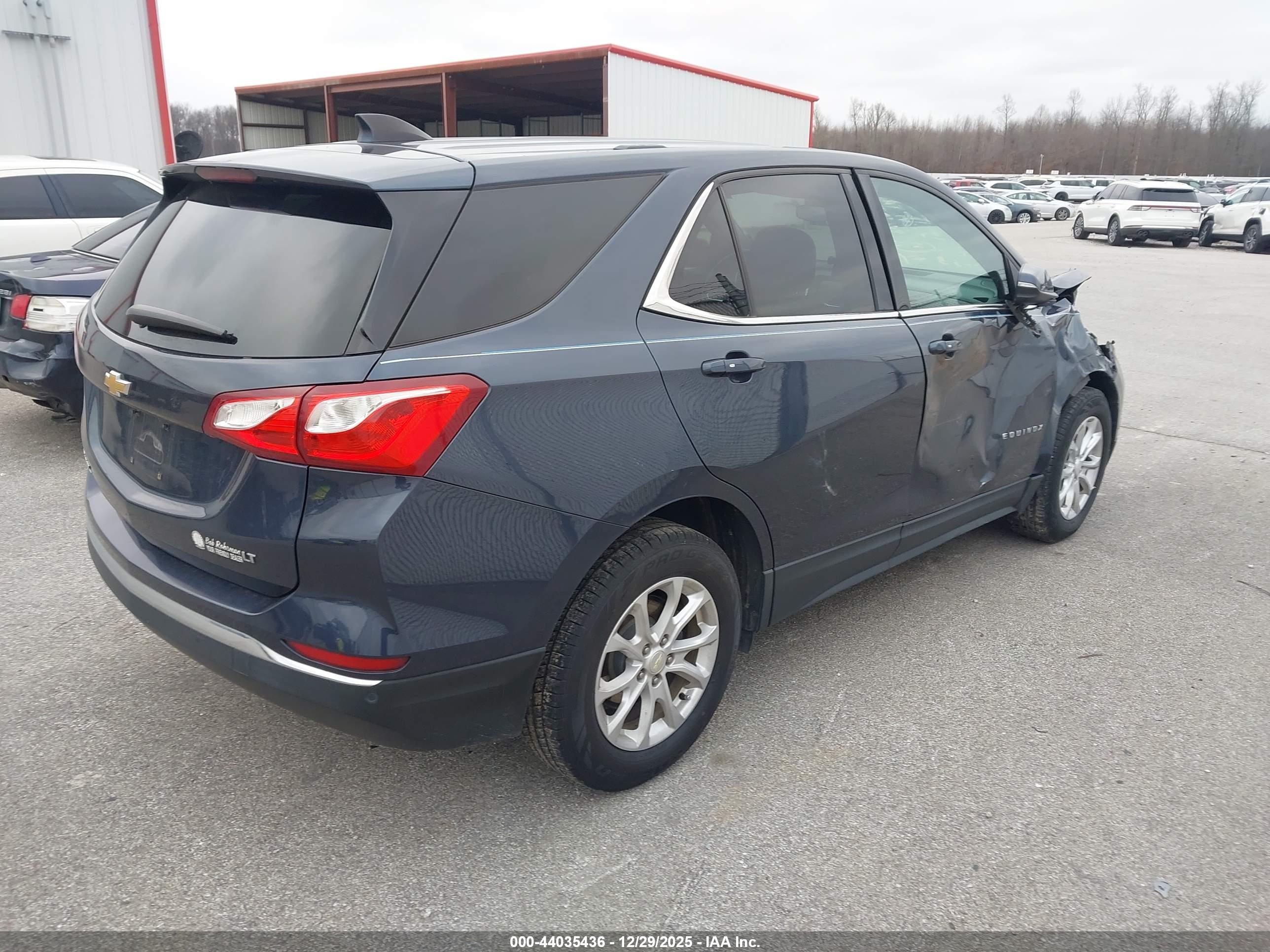 CHEVROLET EQUINOX image 4