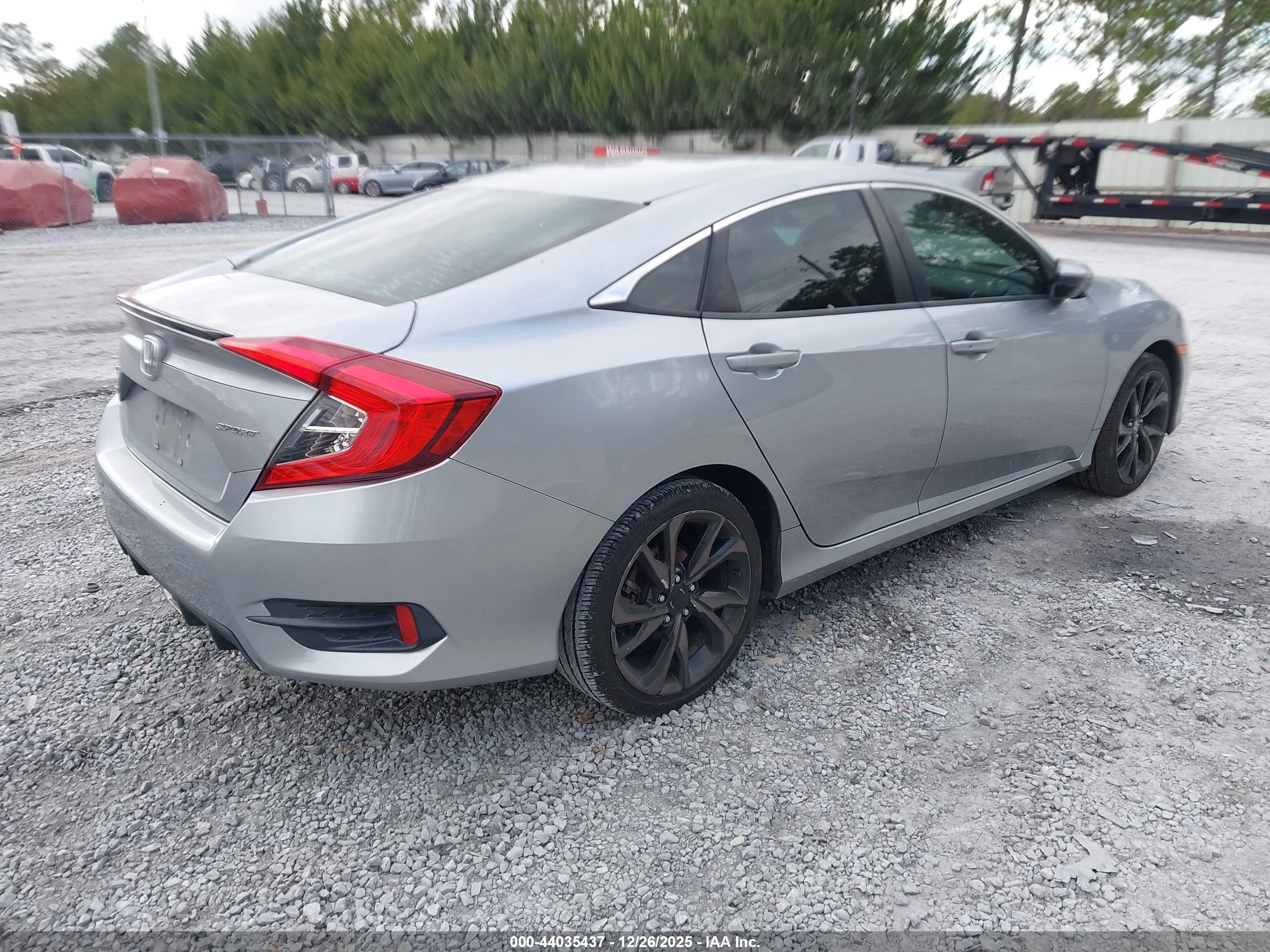 HONDA CIVIC image 4