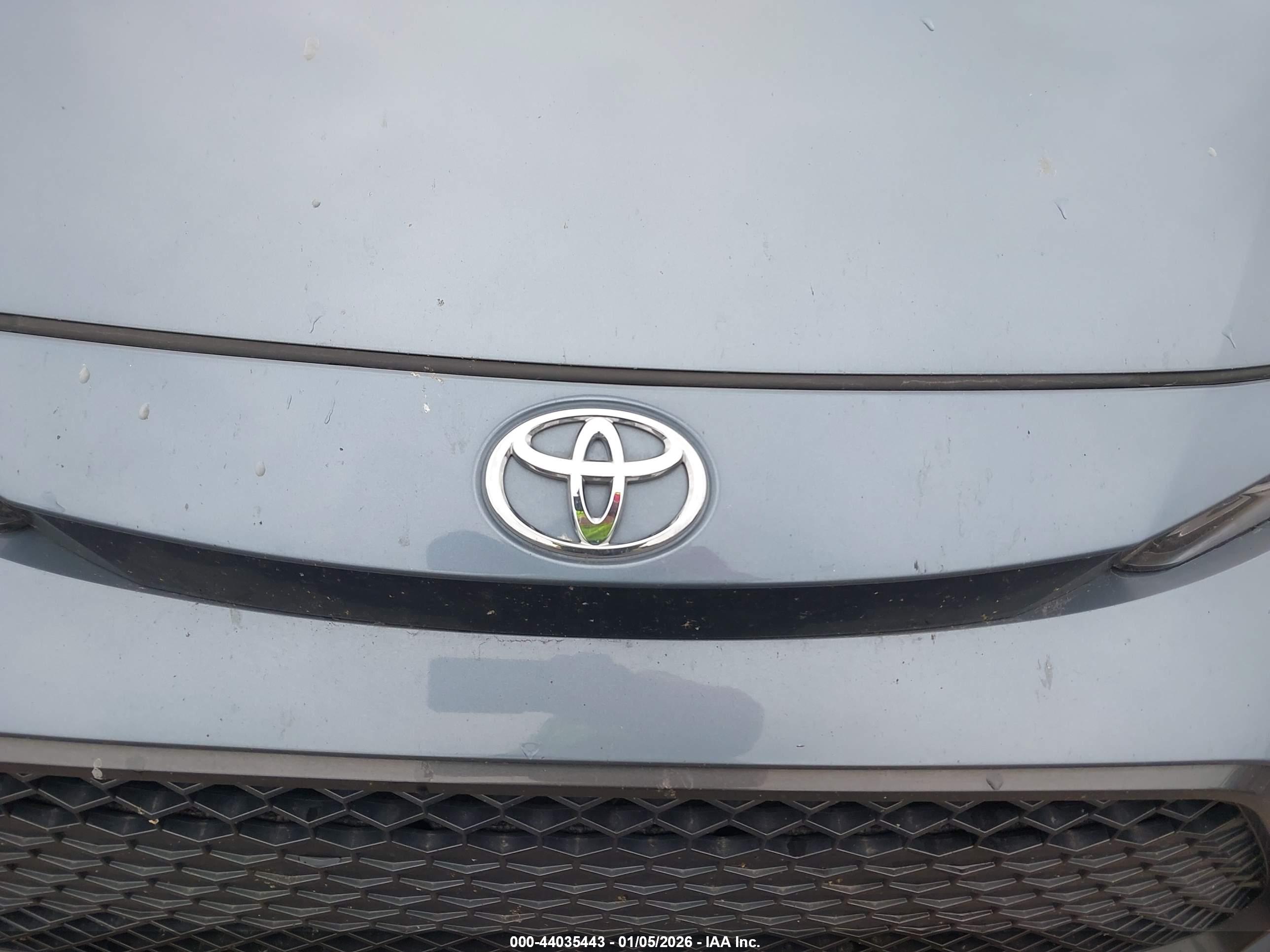 TOYOTA COROLLA image 6