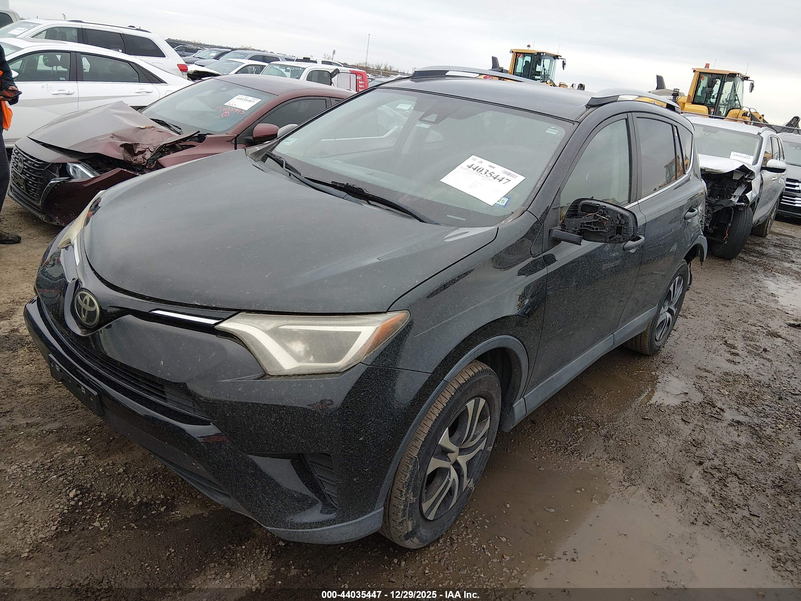 TOYOTA RAV4 image 2