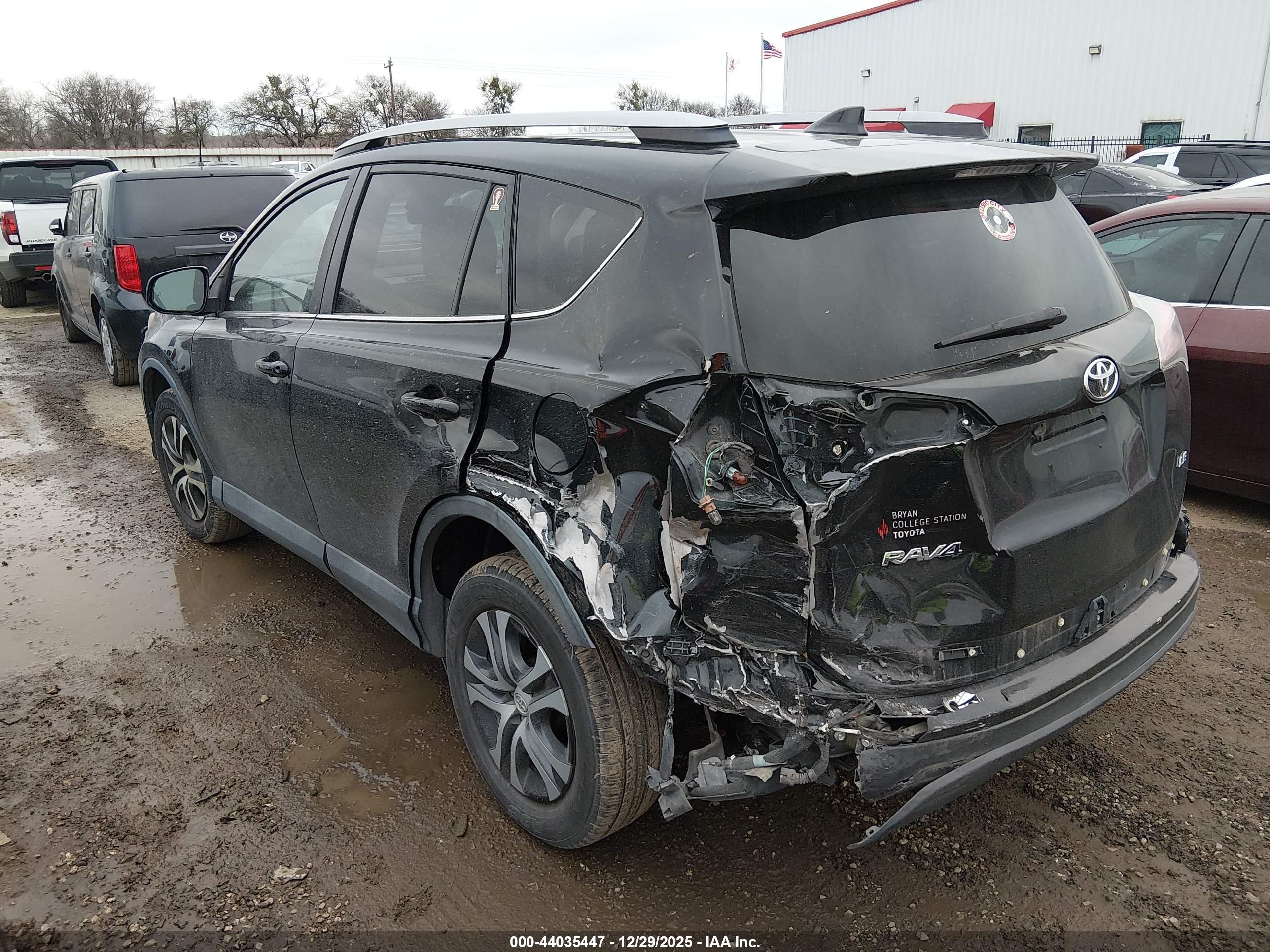 TOYOTA RAV4 image 3