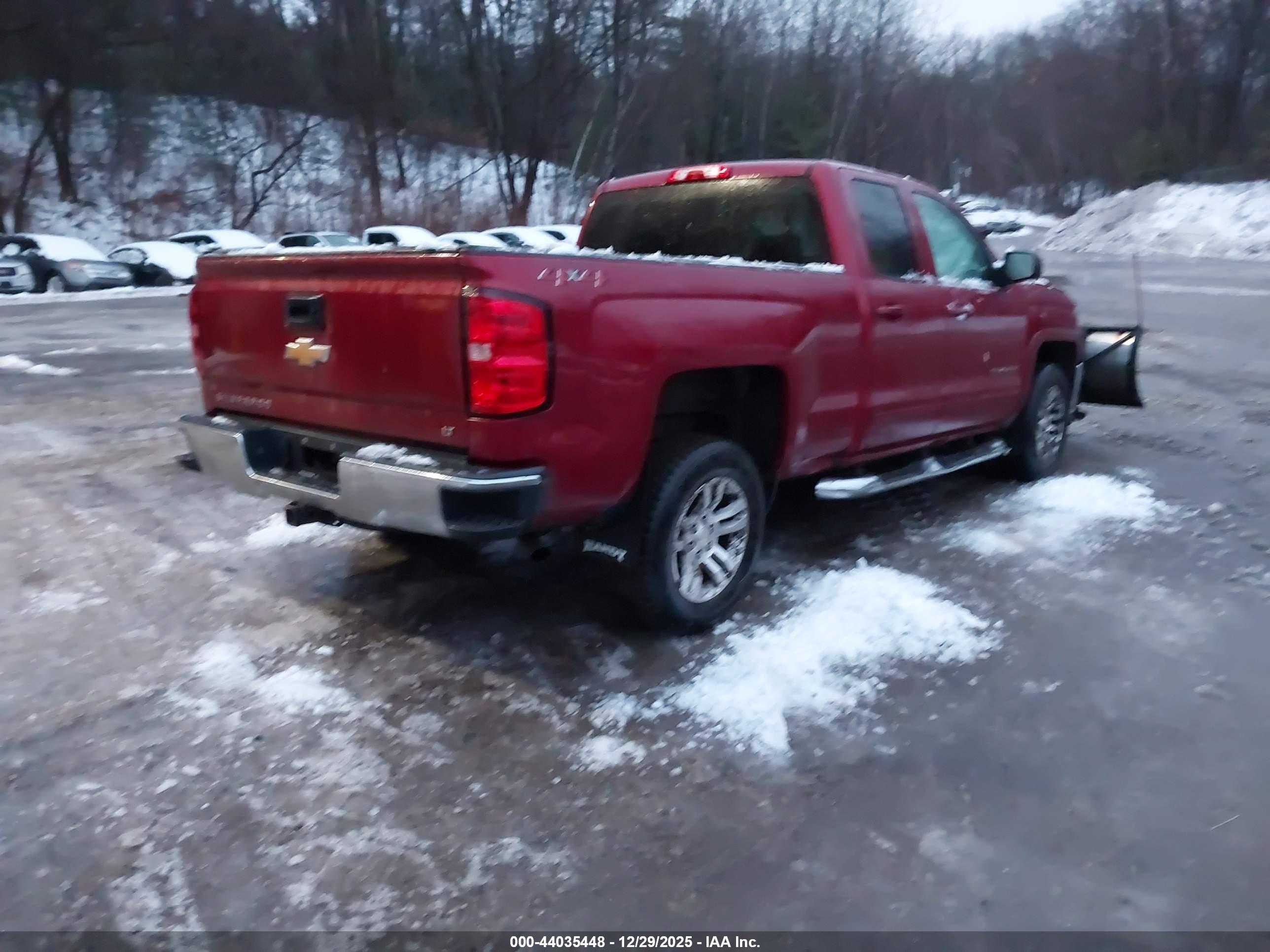 CHEVROLET SILVERADO image 4