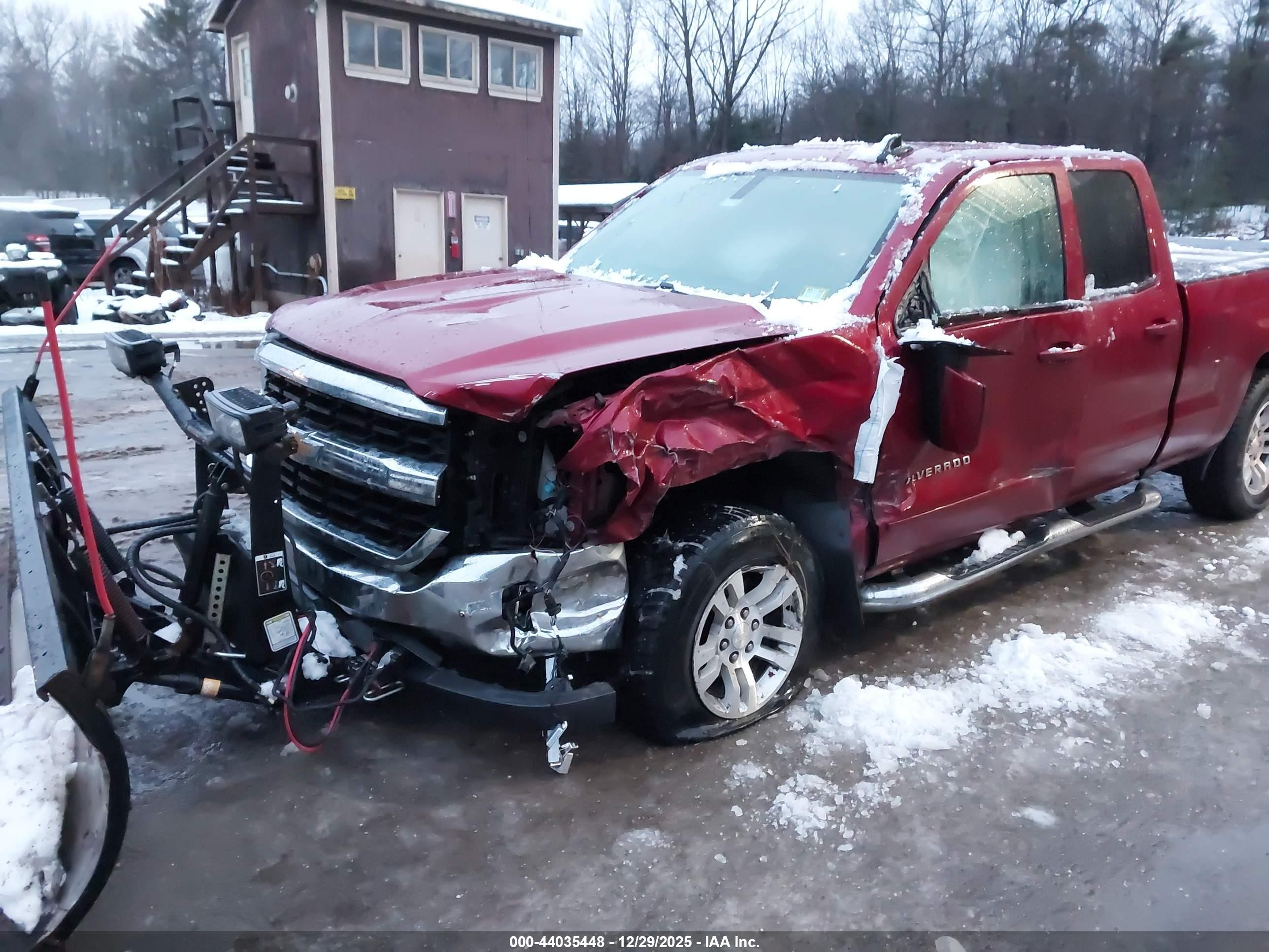 CHEVROLET SILVERADO image 6