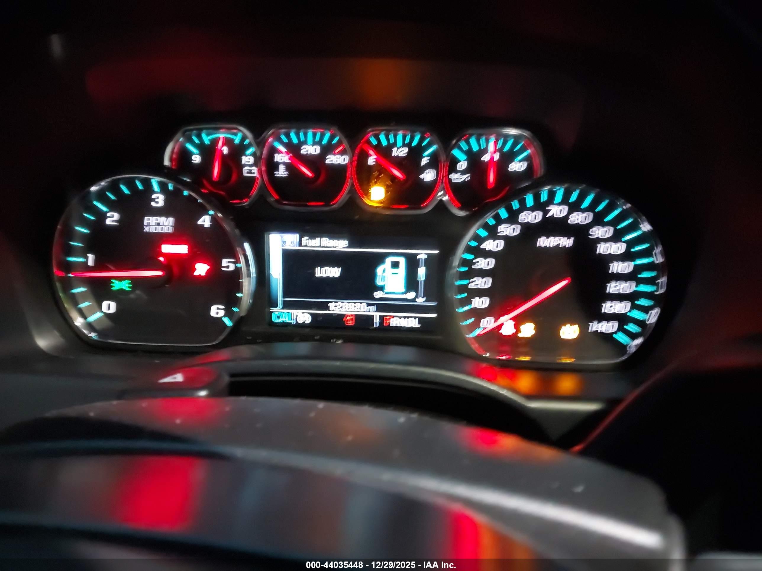 CHEVROLET SILVERADO image 7