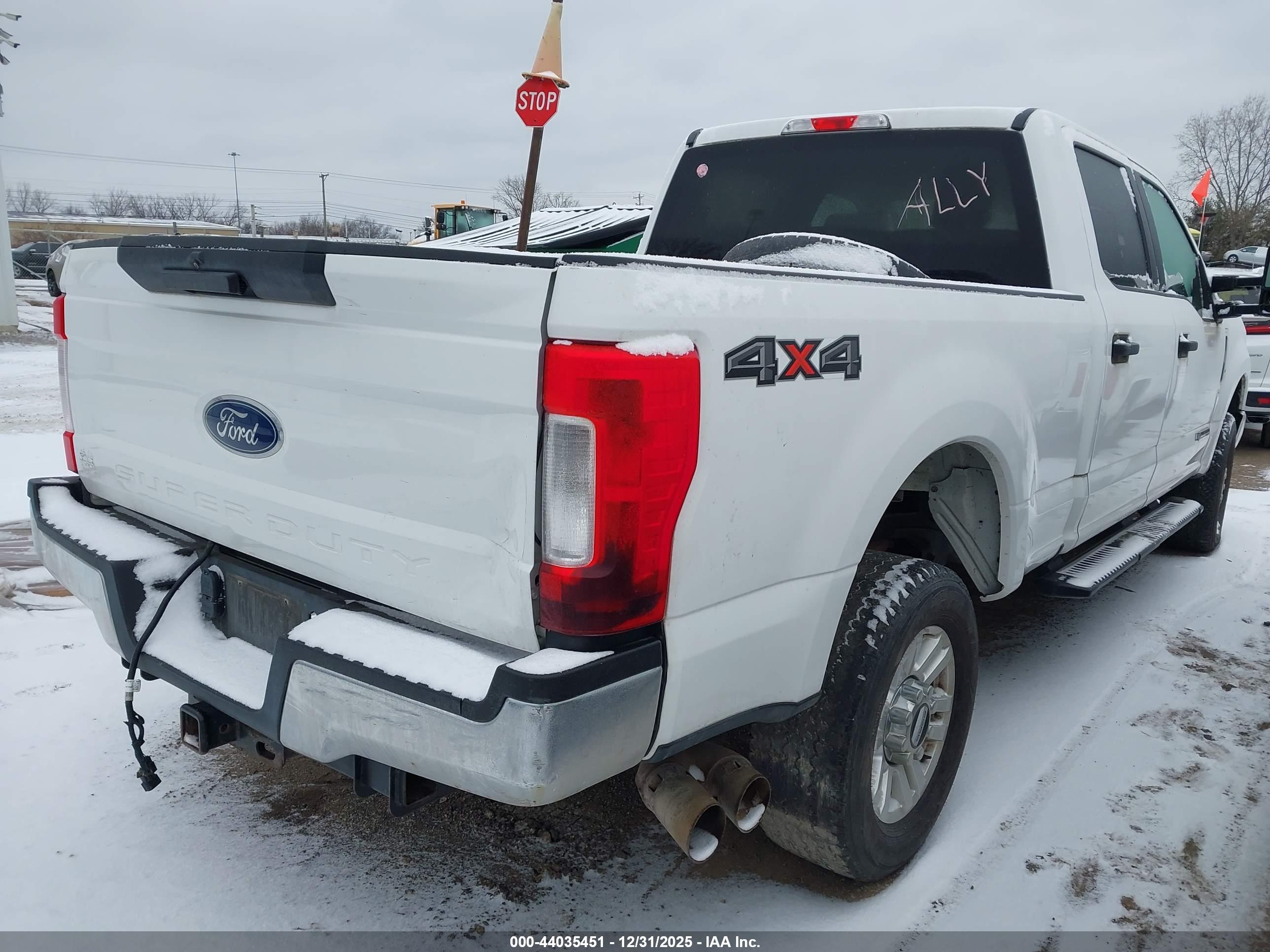 FORD F-250 image 4