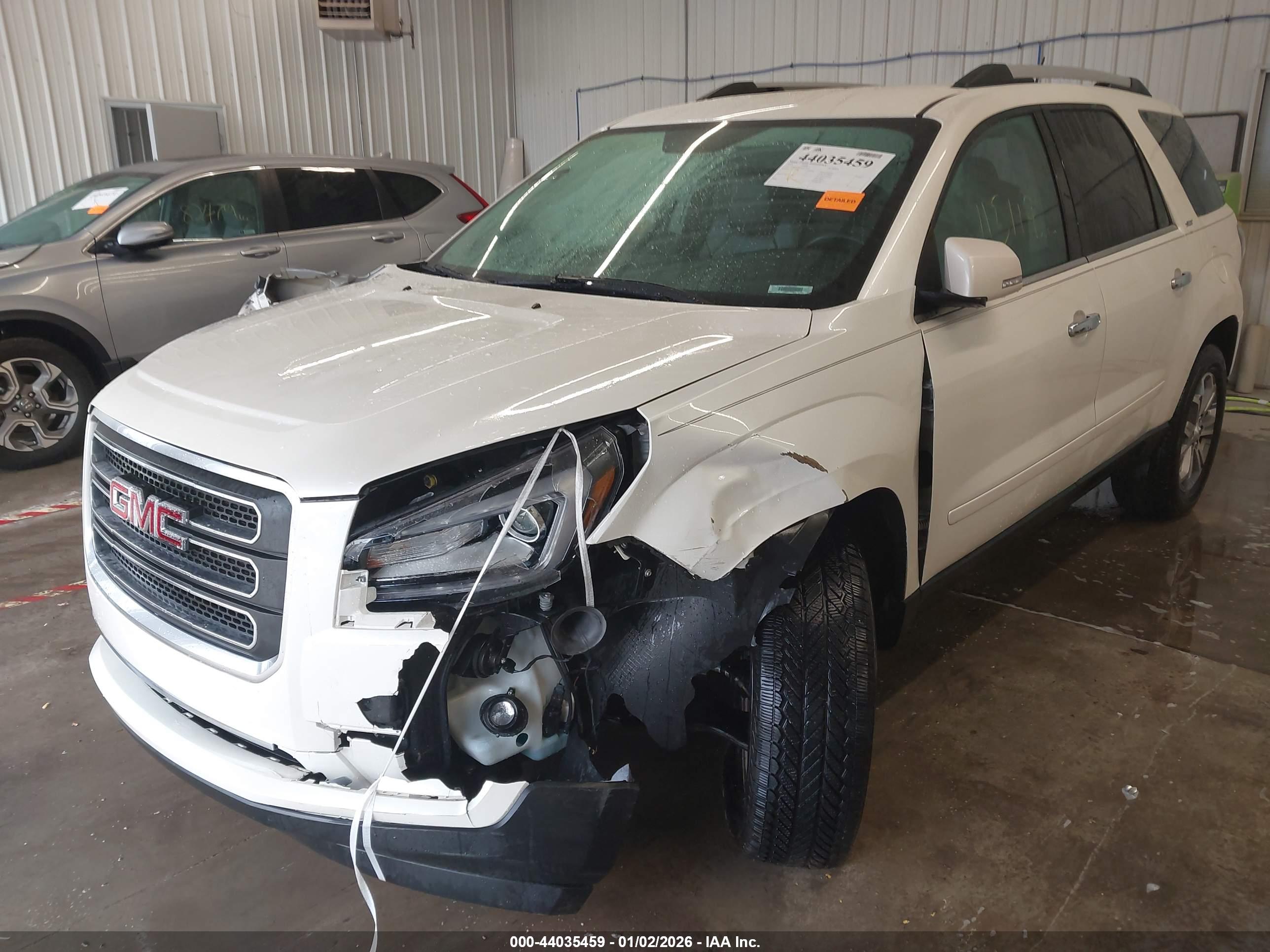 GMC ACADIA image 6