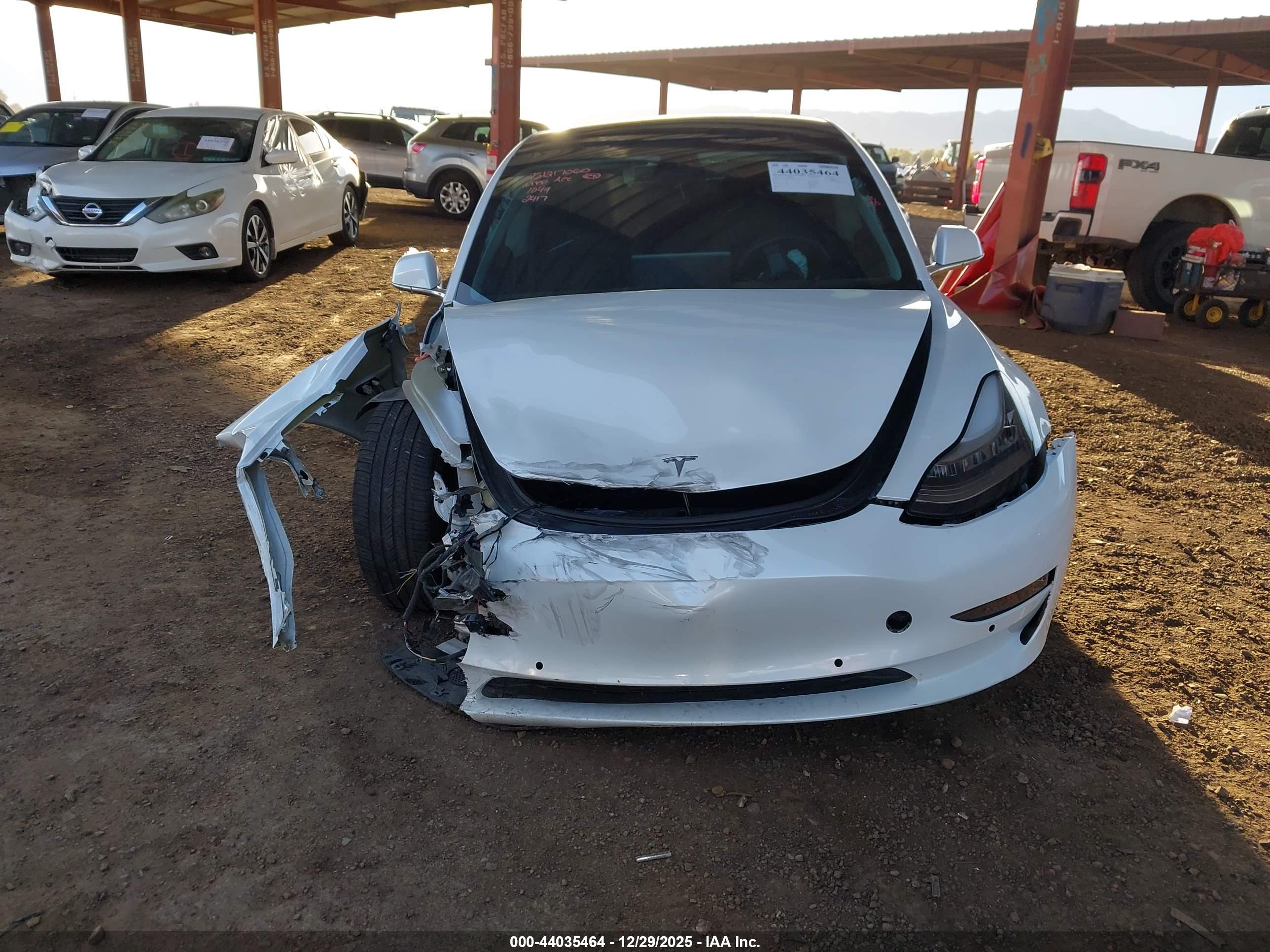 TESLA MODEL image 6