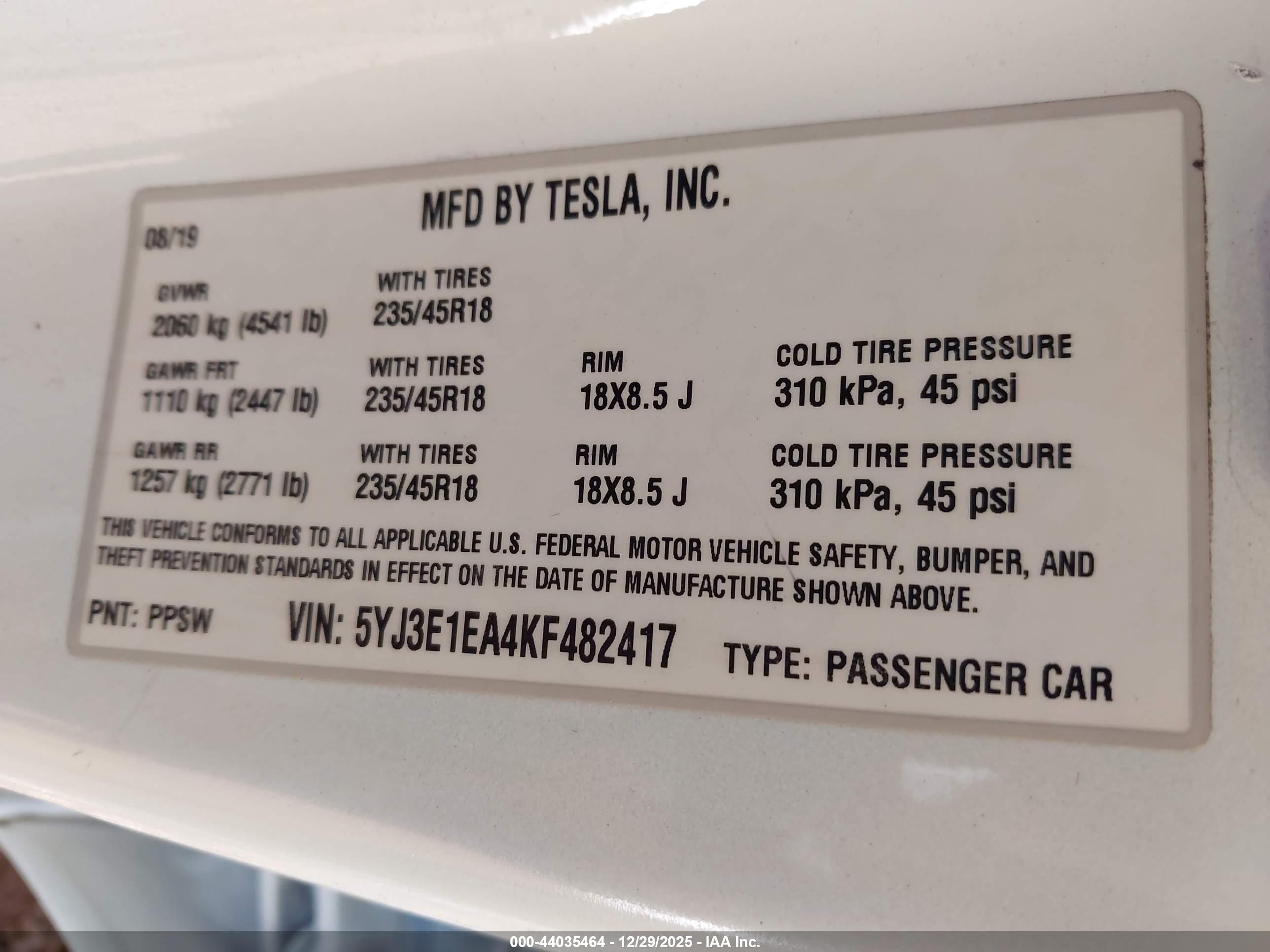 TESLA MODEL image 9