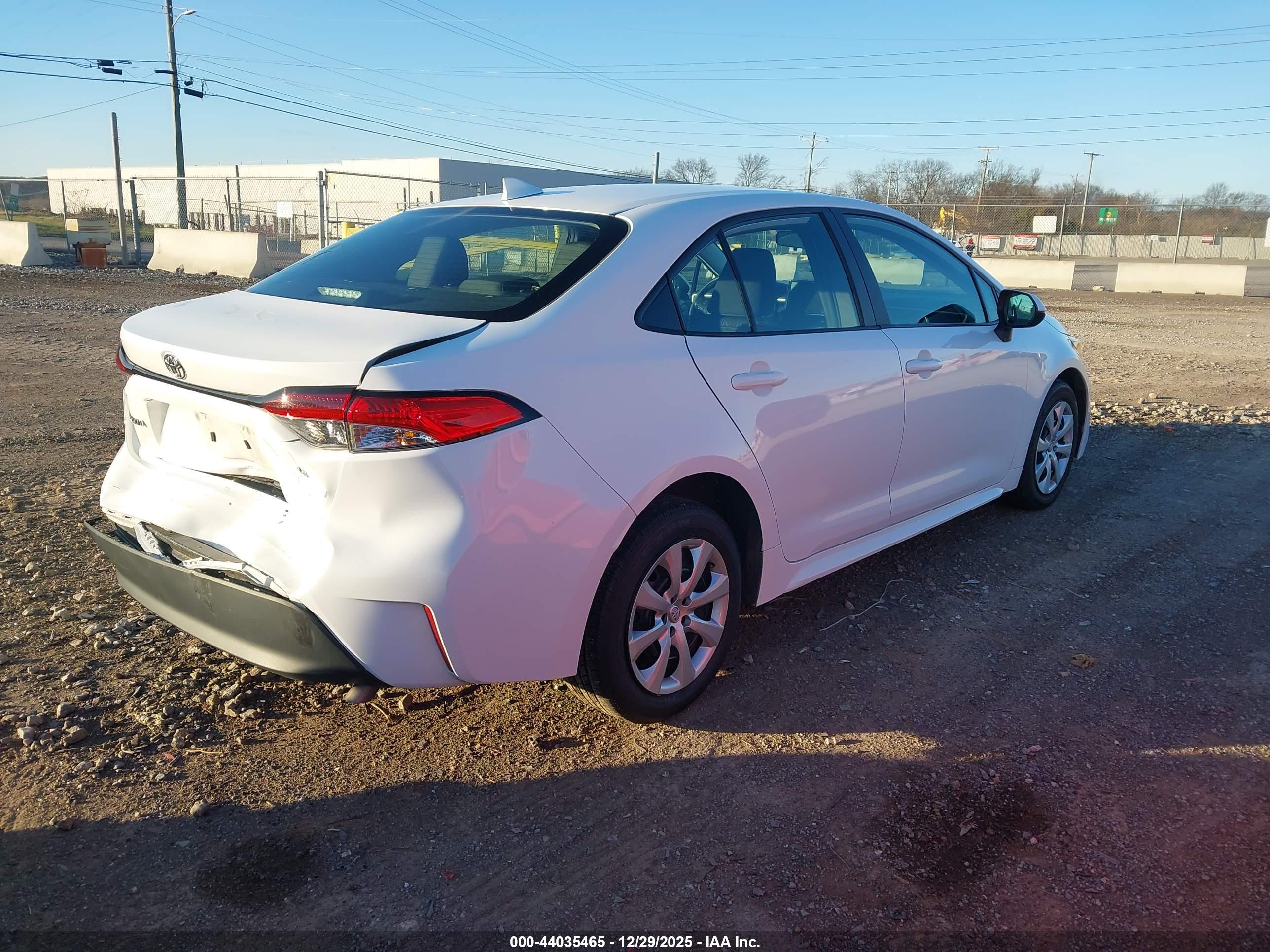 TOYOTA COROLLA image 4