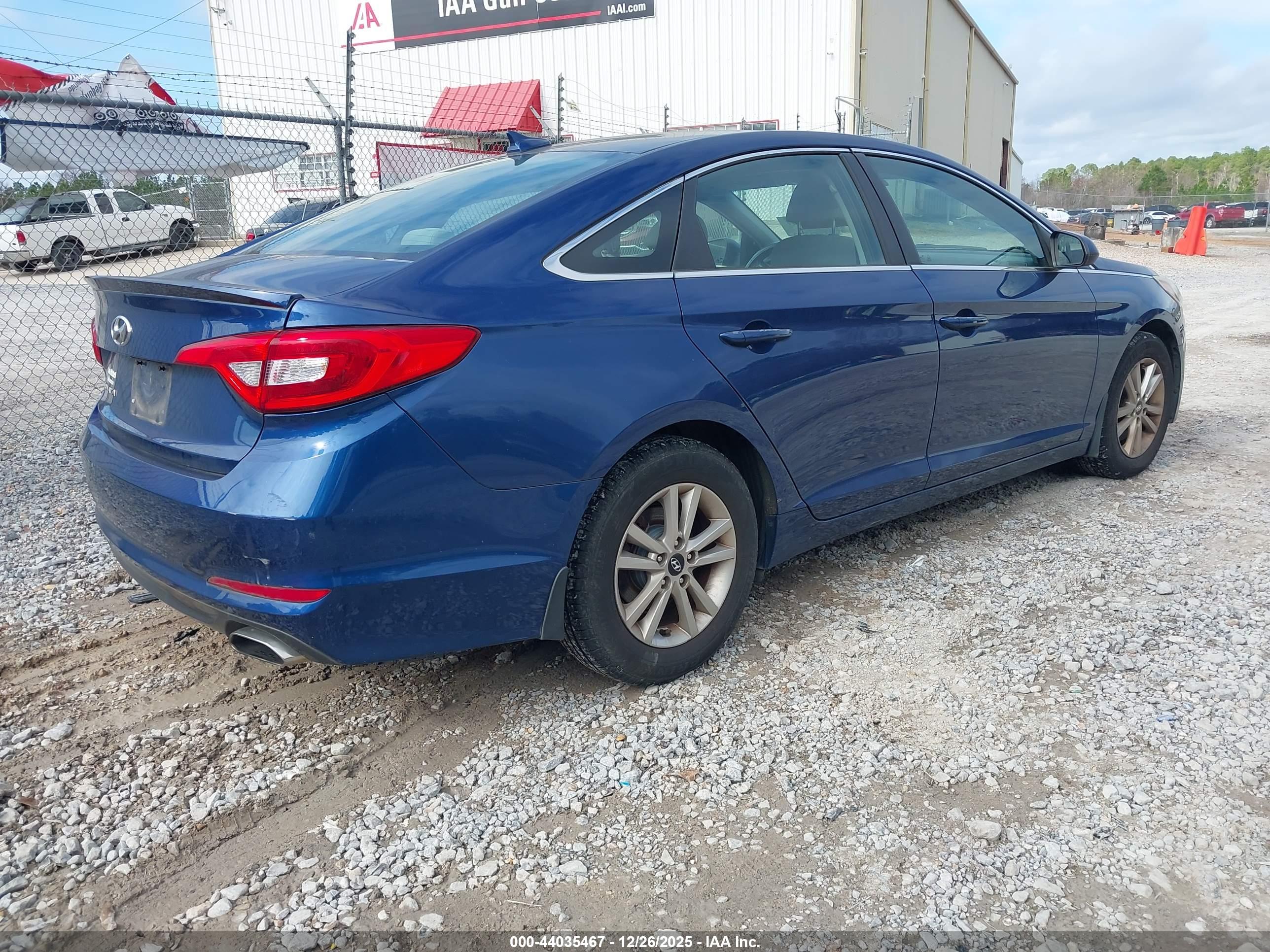 HYUNDAI SONATA image 4