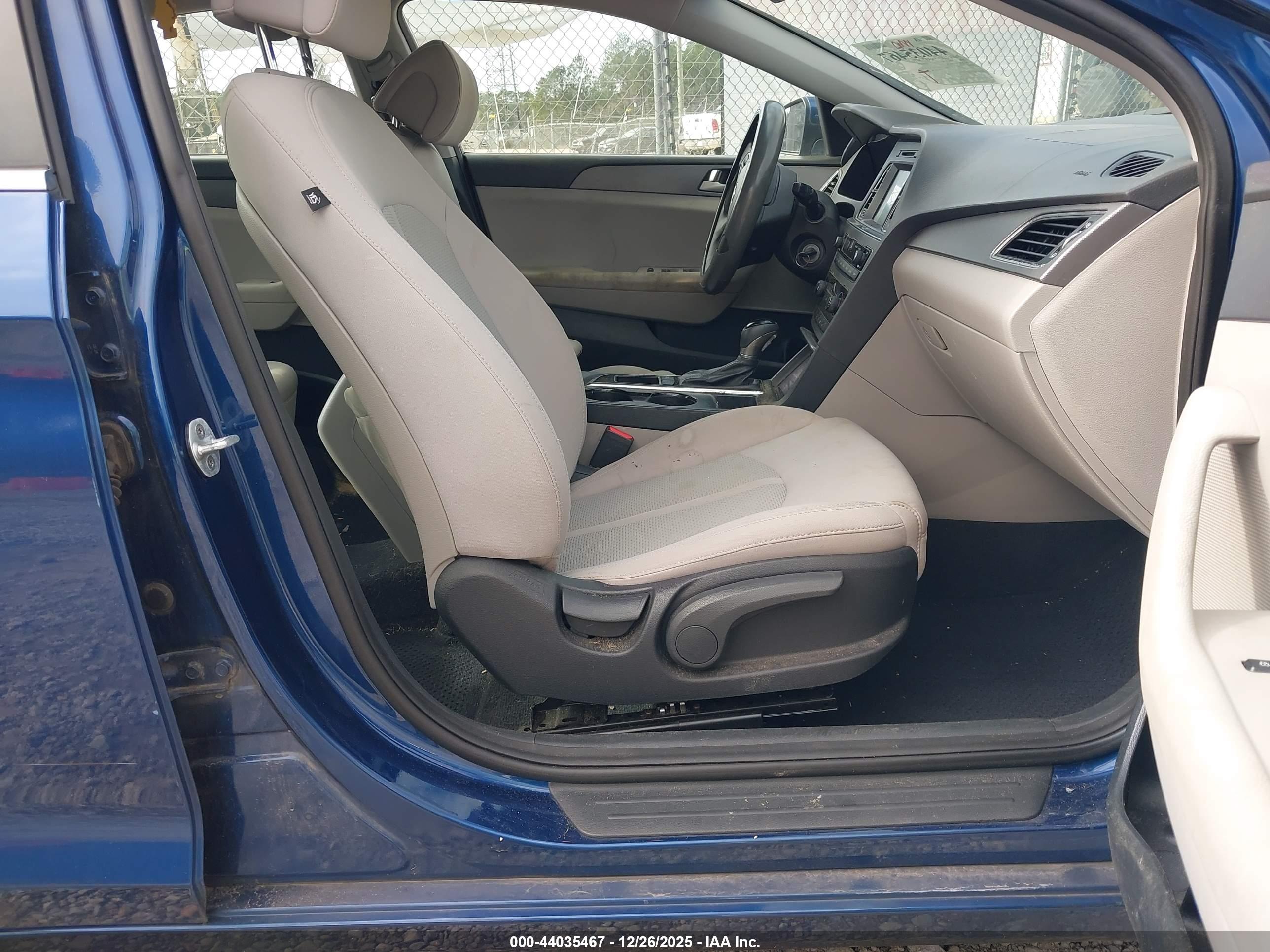 HYUNDAI SONATA image 5
