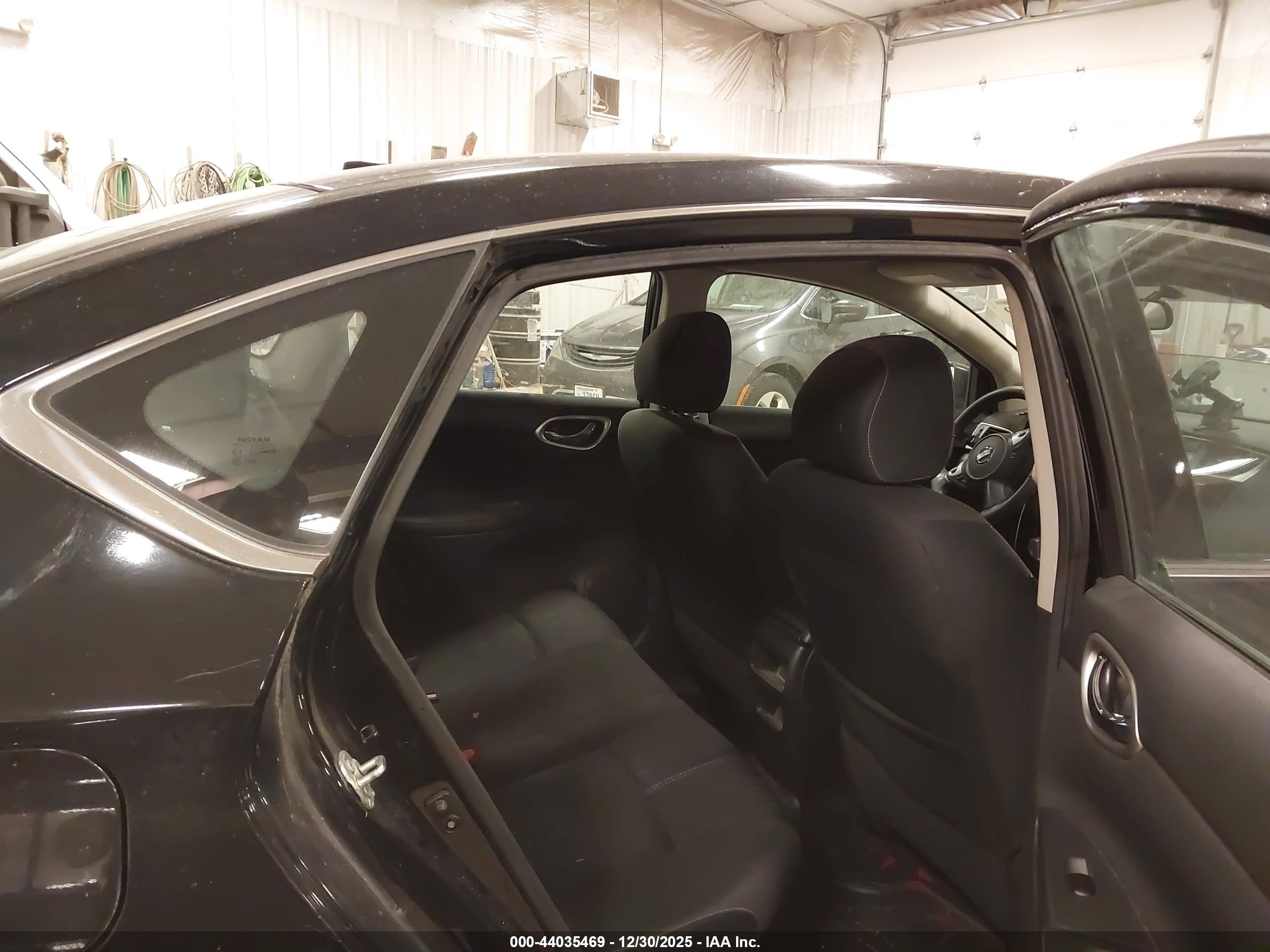NISSAN SENTRA image 8