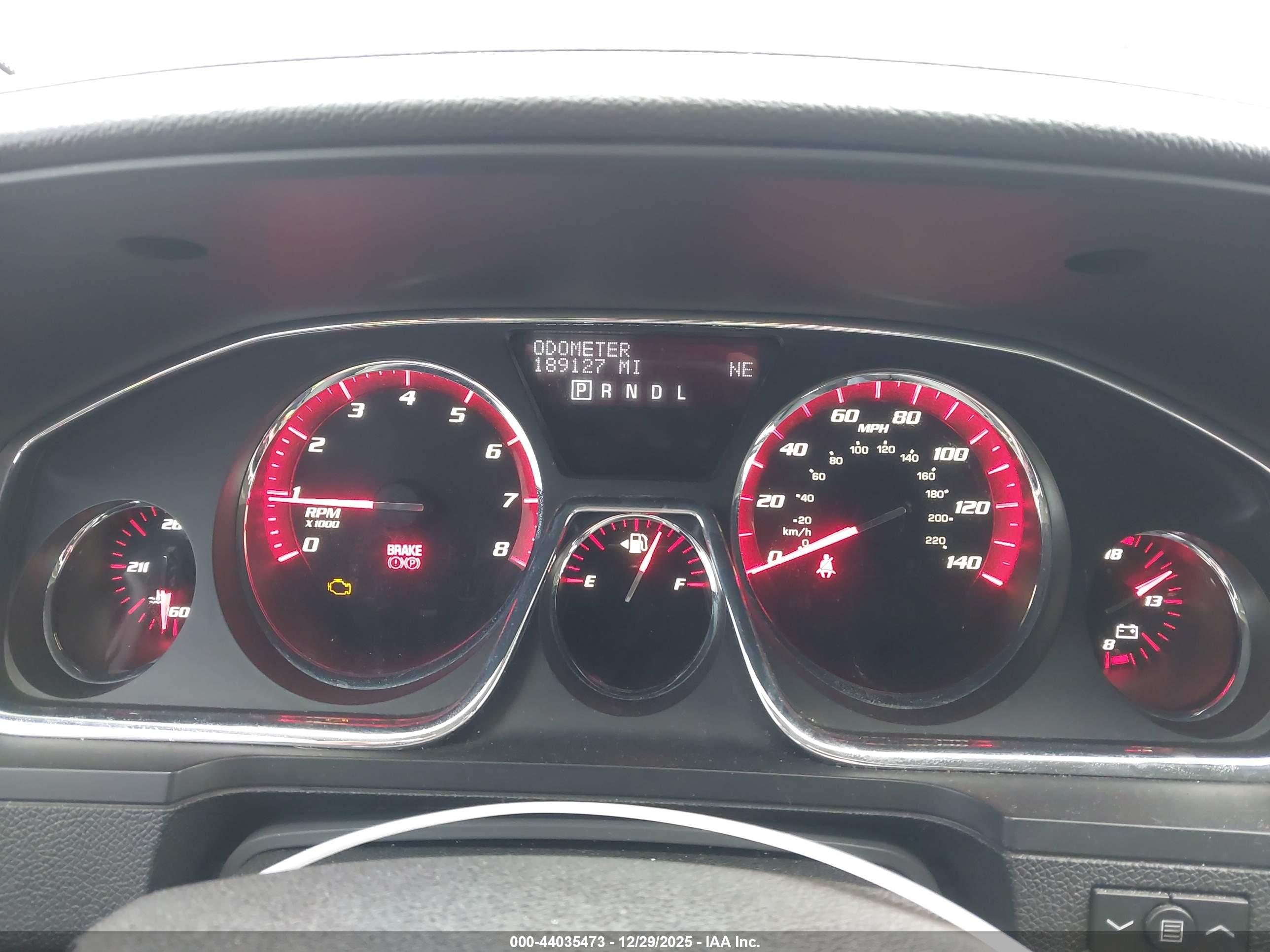 GMC ACADIA image 7