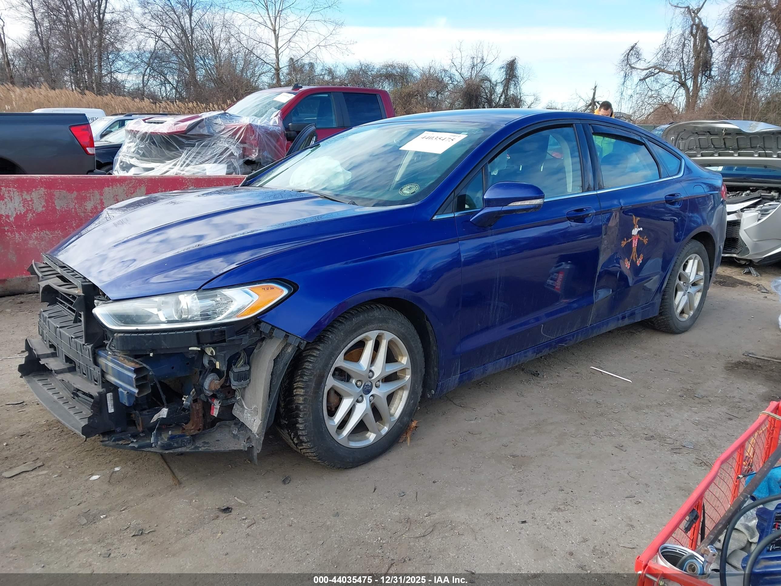 FORD FUSION image 2